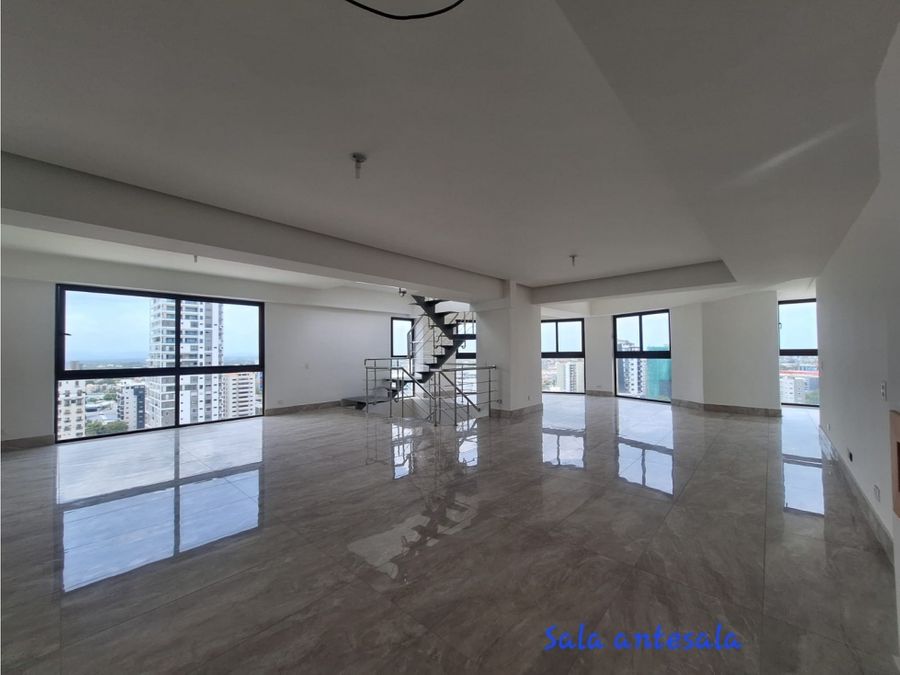 apartamentos - Venta de Penthouse de 4 Habitaciones en Piantini-P 0