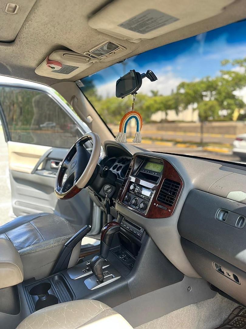 jeepetas y camionetas -  Mitsubishi Montero 2005 NEGOCIABLE 8