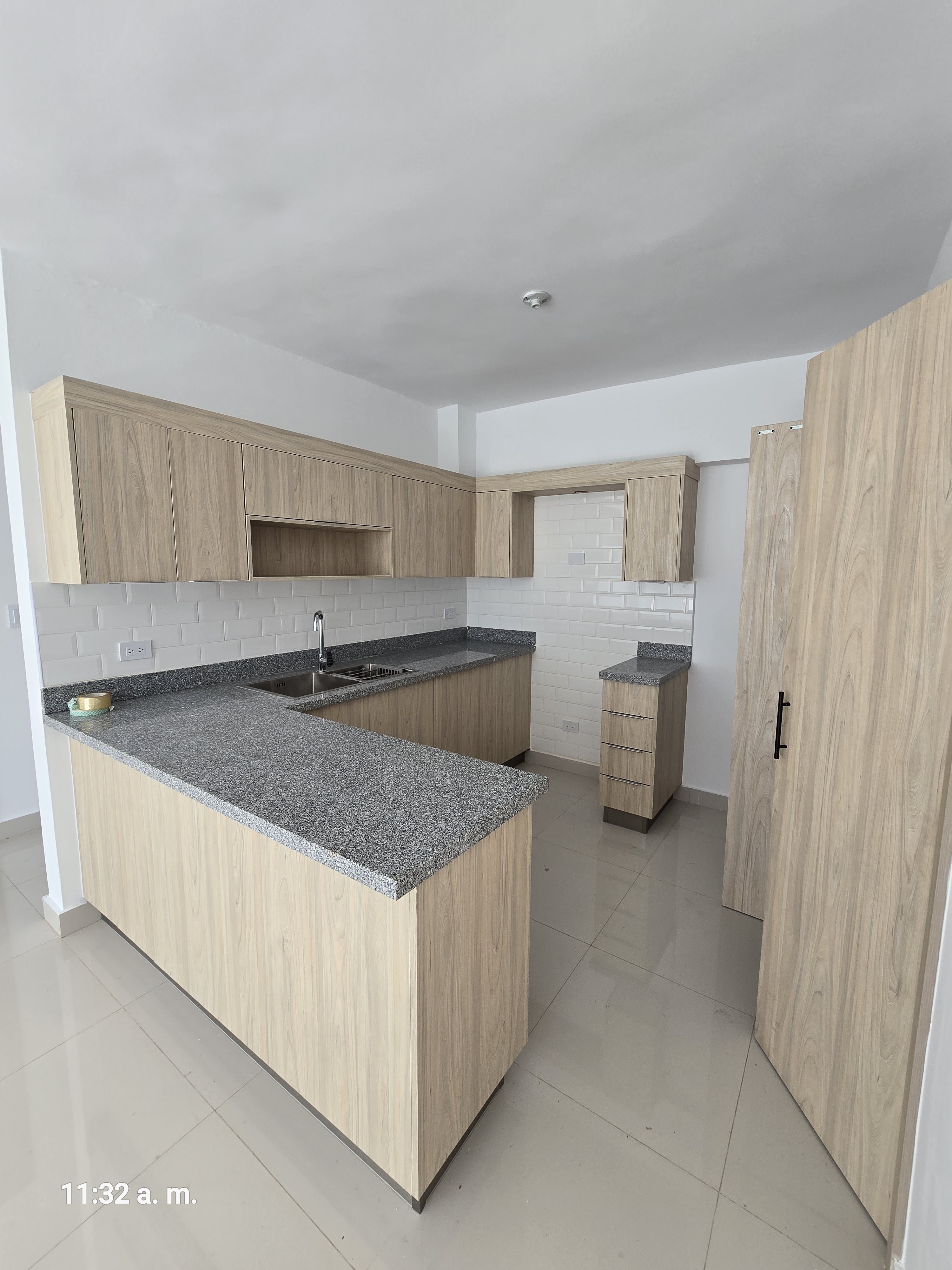 apartamentos - Apartamento en Alquiler en la Zona Universitaria  6