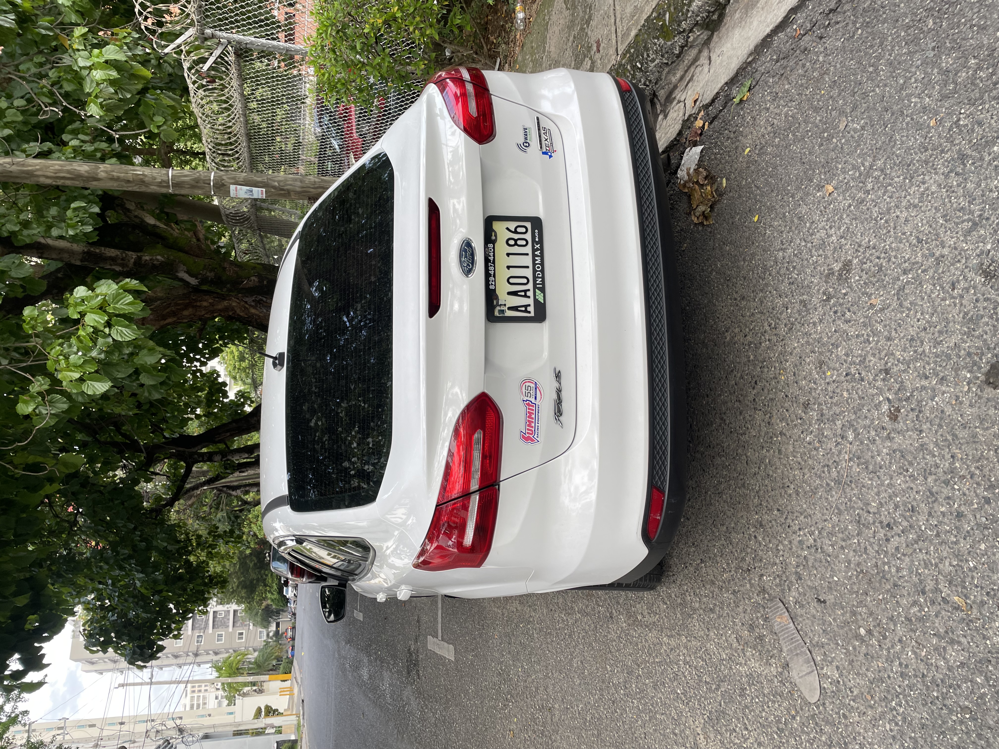 carros - Vendo por motivo de viaje. Ligeramente Negociable  5
