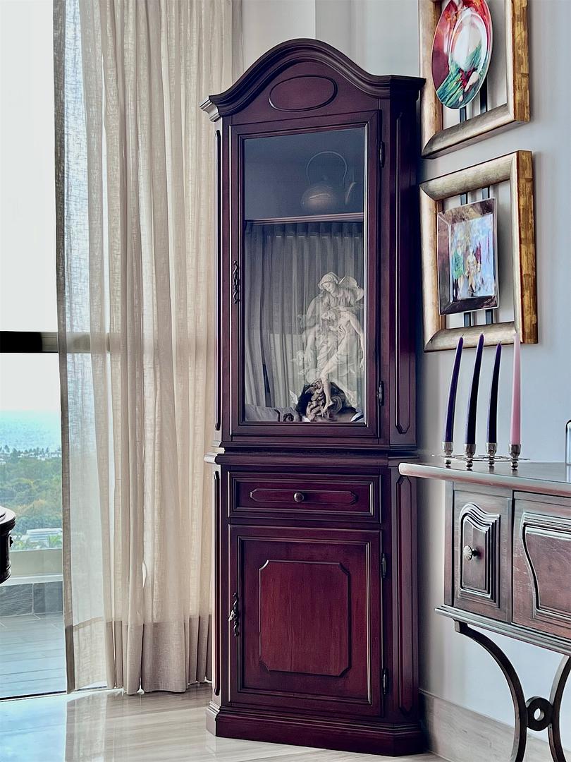 muebles y colchones - Vitrina centenaria