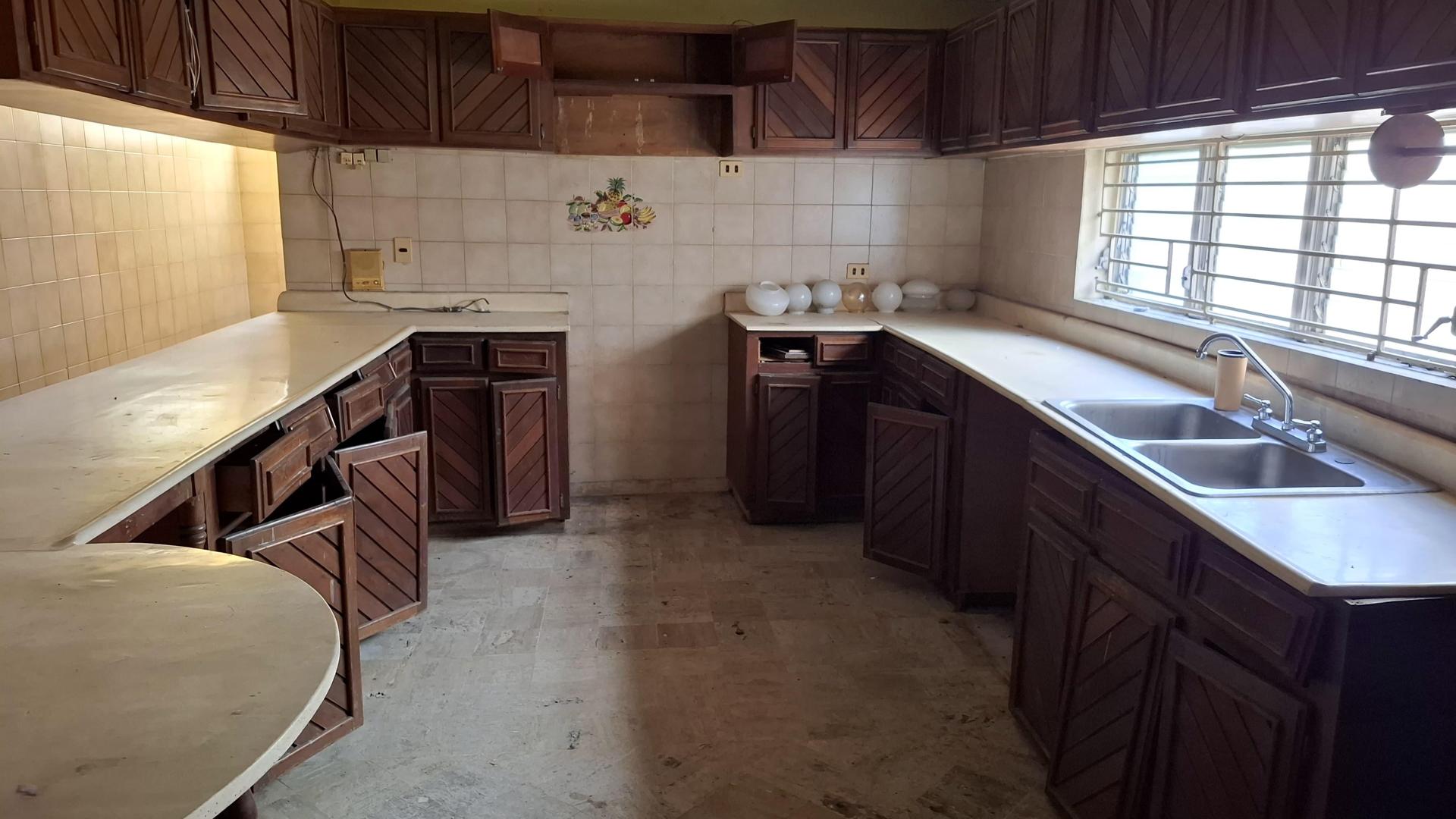 casas - ALQUILER DE CASA EN SECTOR DE NACO – TERRENO 637.5M2 4