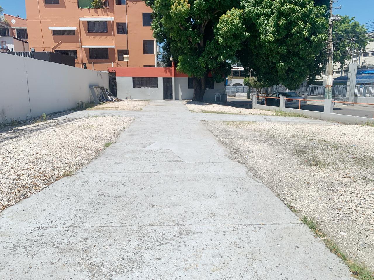 oficinas y locales comerciales - Solar comercial renacimiento  3