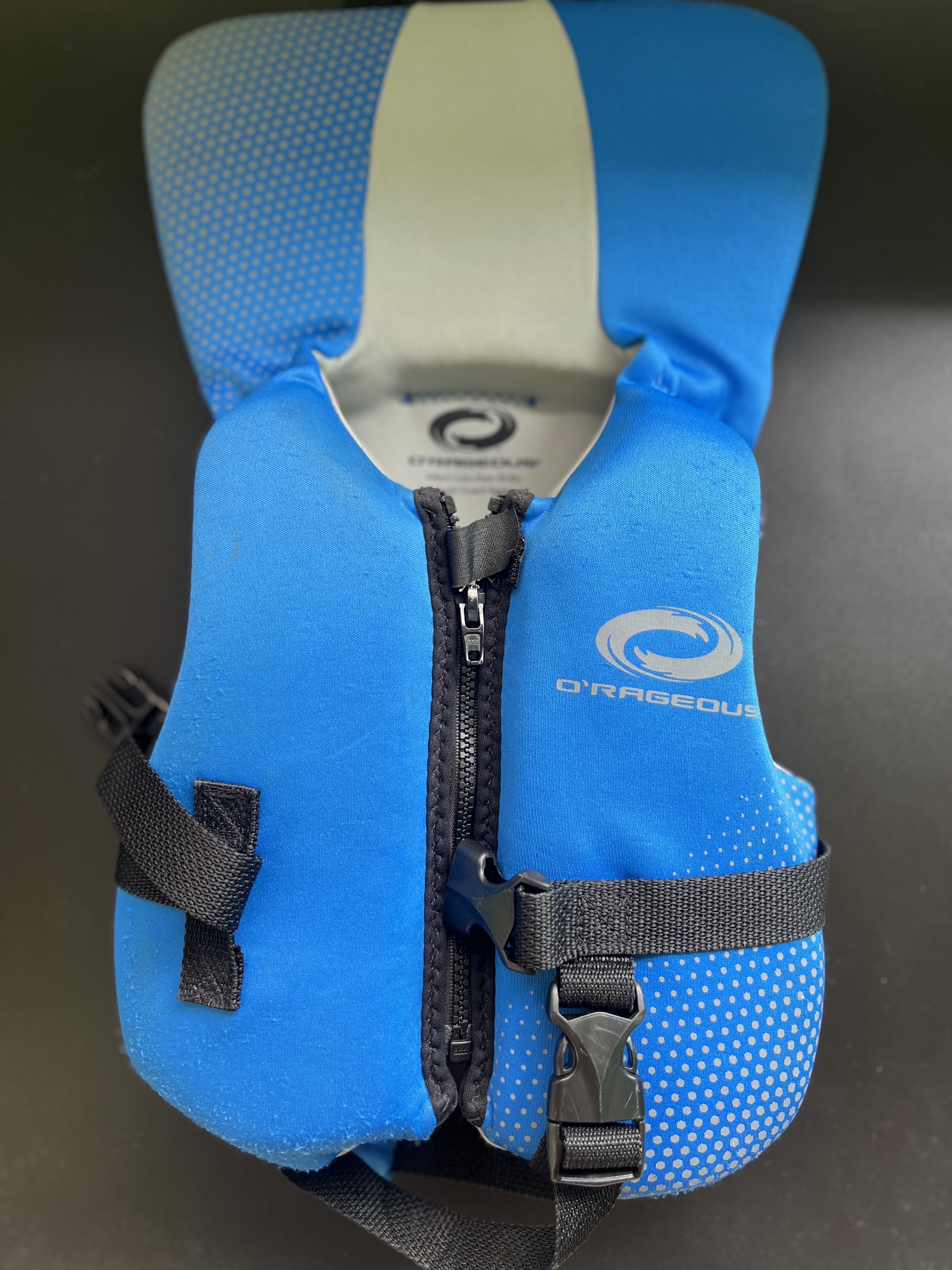 ropa y zapatos - variedad de salvavidas para niños 2