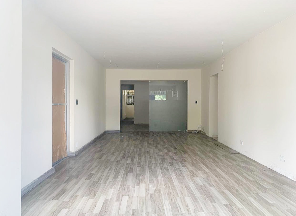 oficinas y locales comerciales - Local céntrico en Evaristo  1