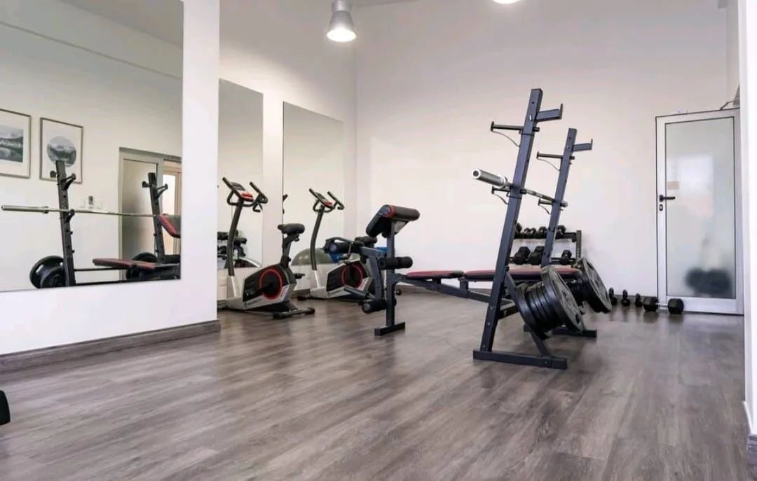 apartamentos - Vendo tipo loft Evaristo morales una hab estudio   9