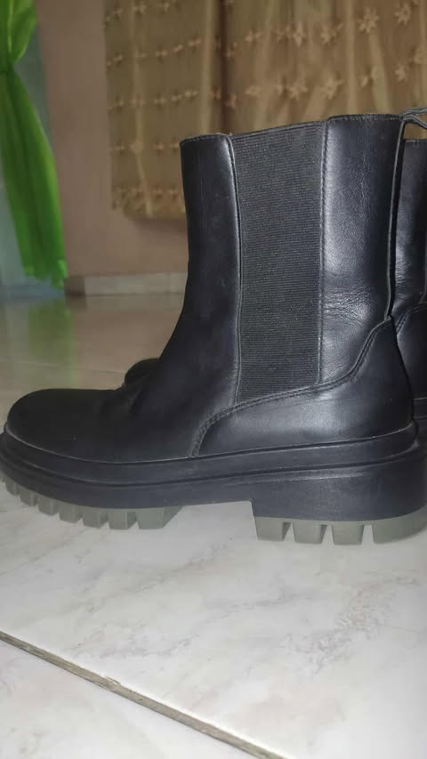 zapatos para hombre - Botas Zara #40, practicamente nuevas, un solo uso 0