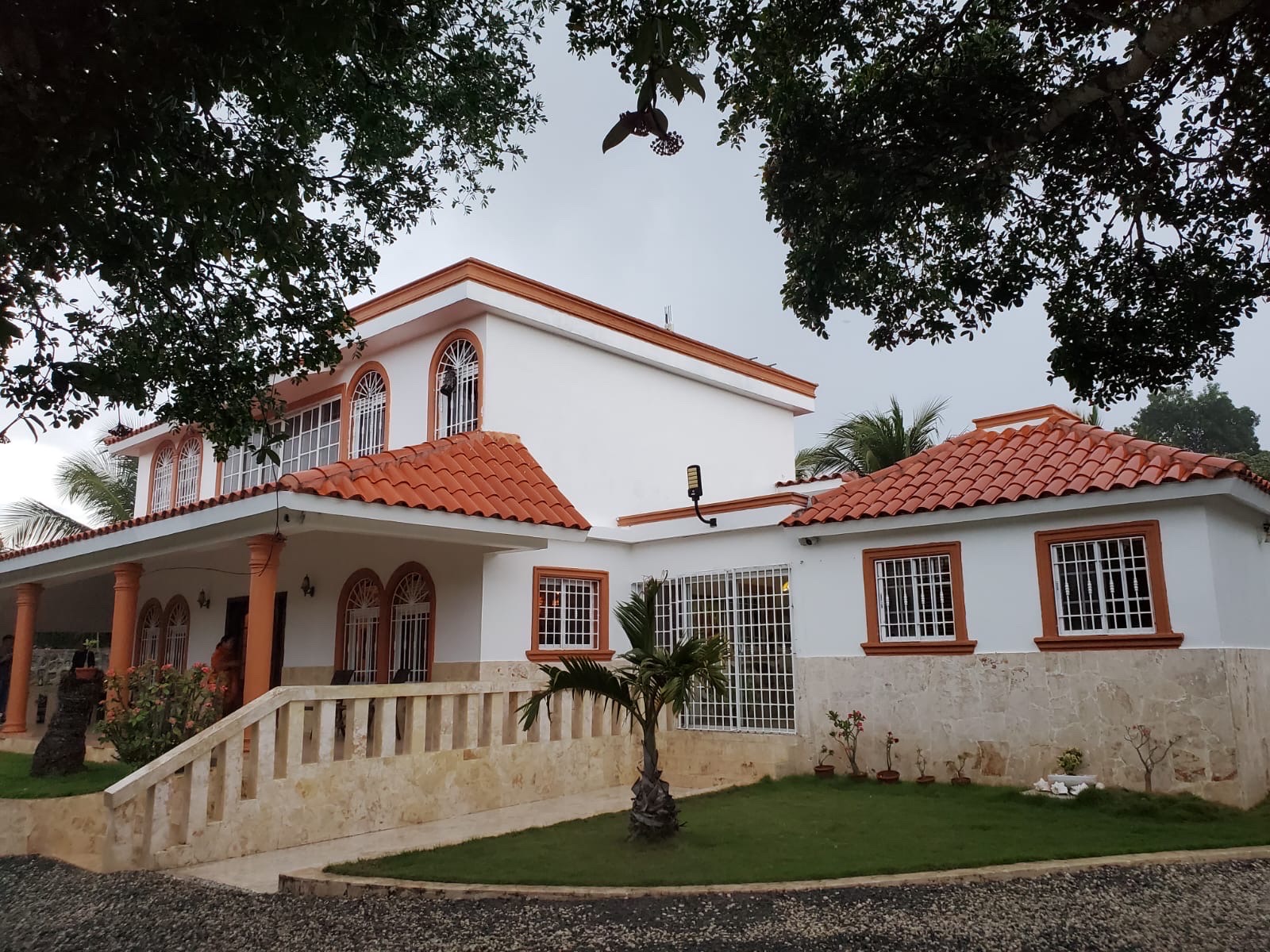 casas vacacionales y villas - venta de Villa en Cumayasa entre Juan dolió y la Romana a 500m2 de la playa  4