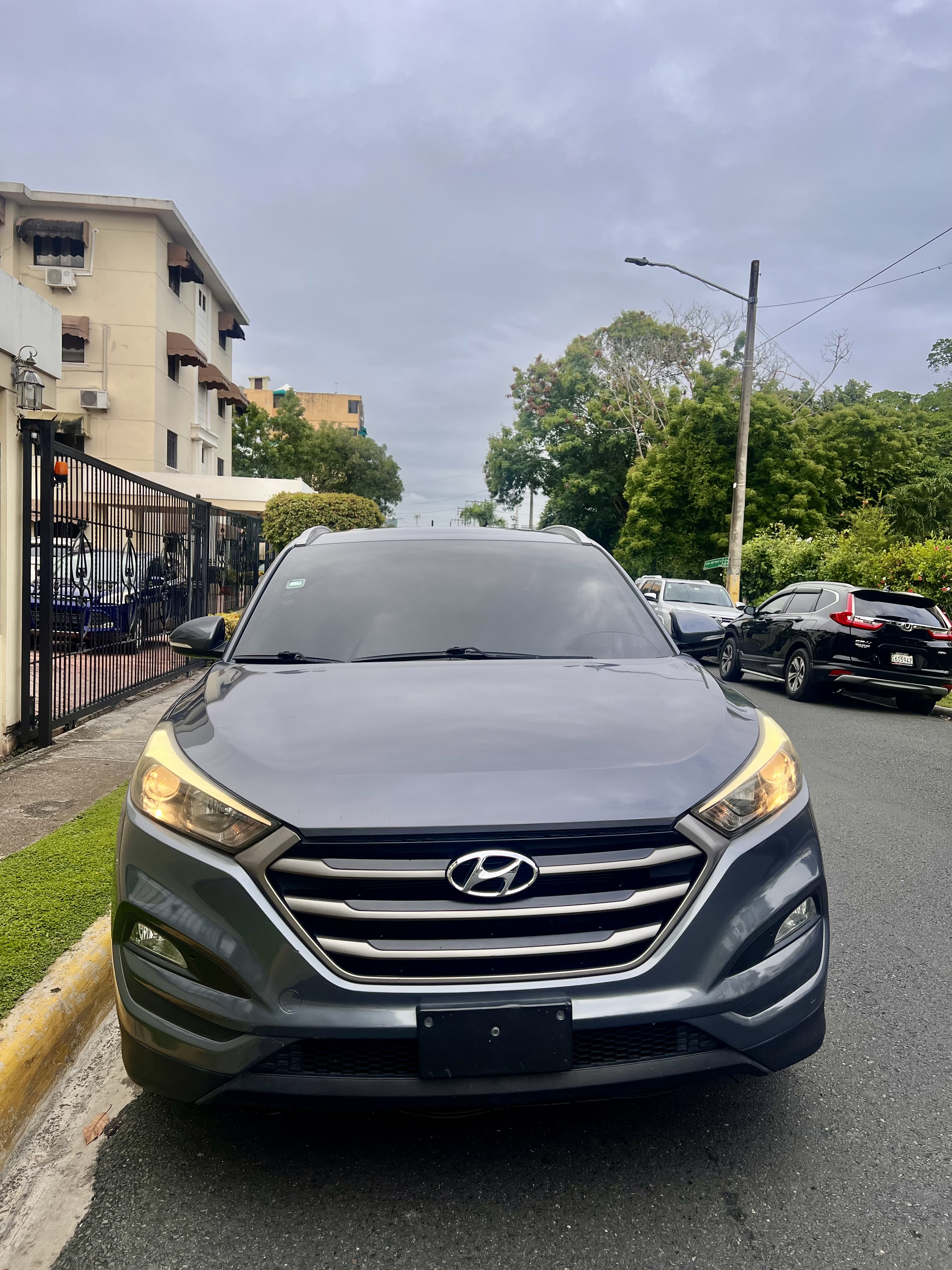 jeepetas y camionetas - Hyundai Tucson 2017 - Excelentes condiciones  1