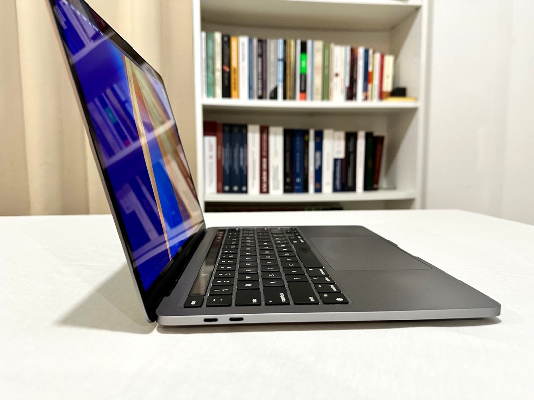 computadoras y laptops - MacBook Pro 13” M1 (2020) – Excelente estado 3
