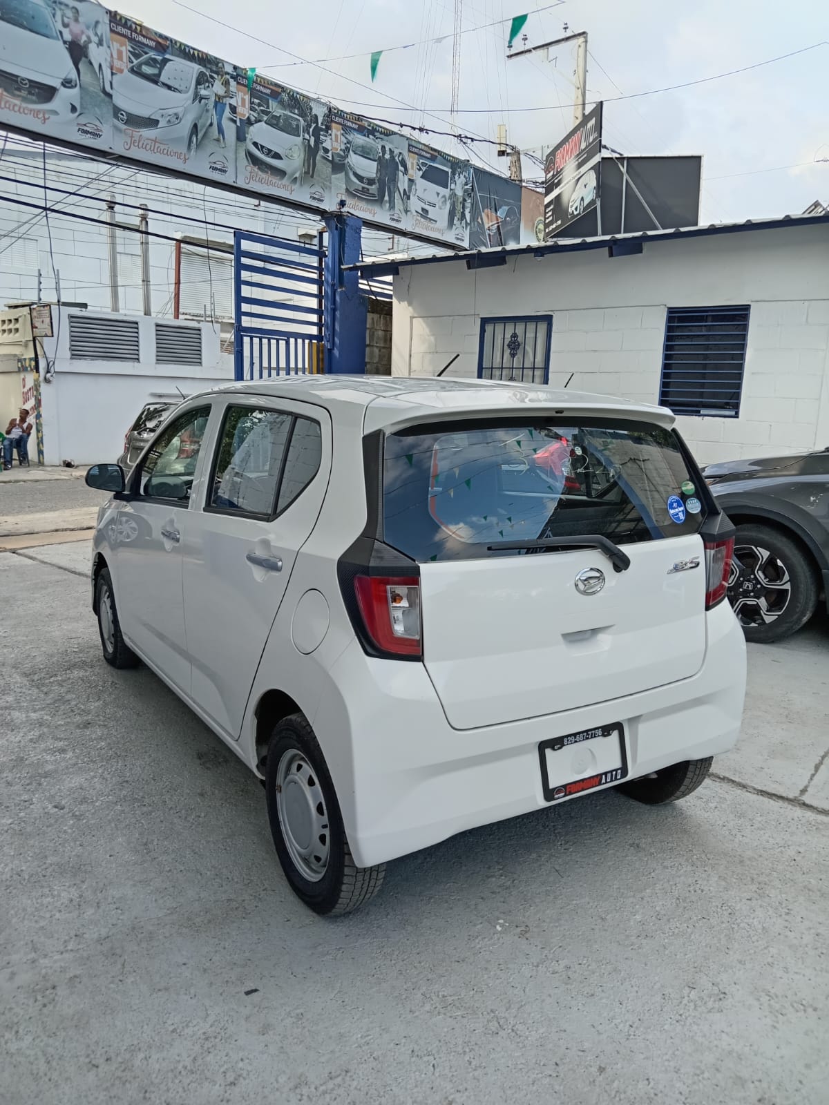 carros - DAIHATSU MIRAES  3