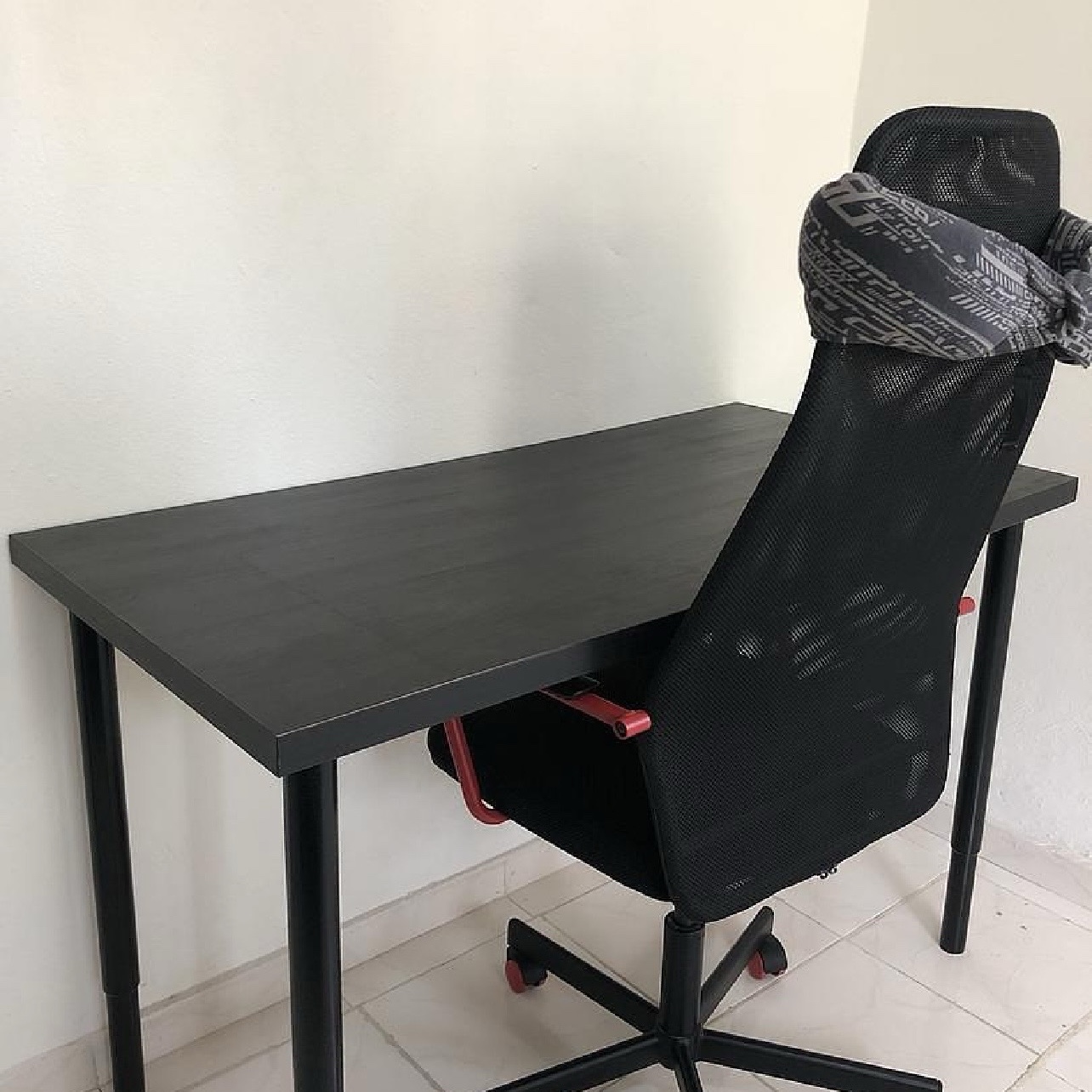 muebles y colchones - VENDO ESCRITORIO+SILLA GAMER 