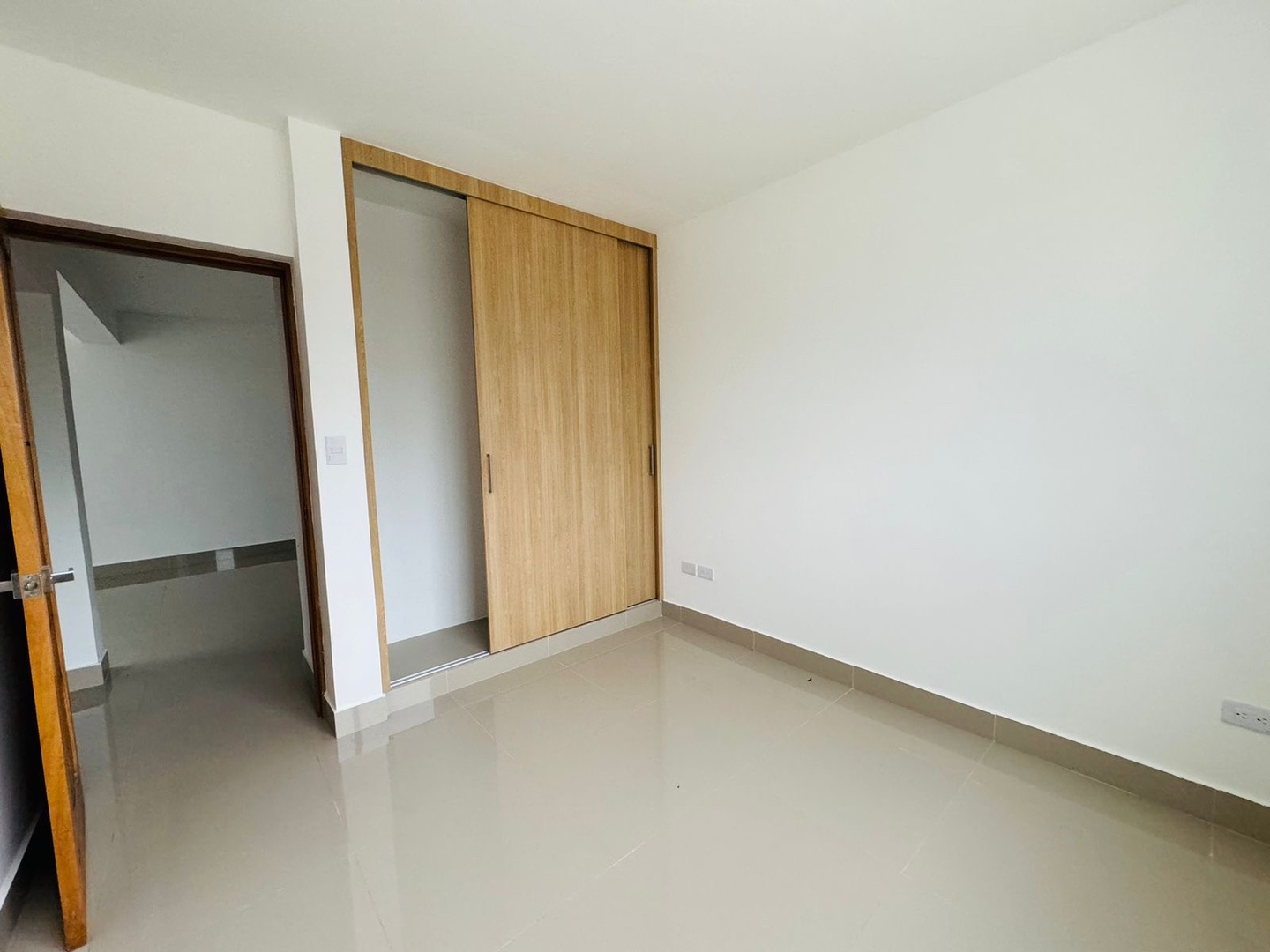 apartamentos - APARTAMENTO EN VENTA EN SANTIAGO DE LOS CABALLEROS PRIMER NIVEL  4