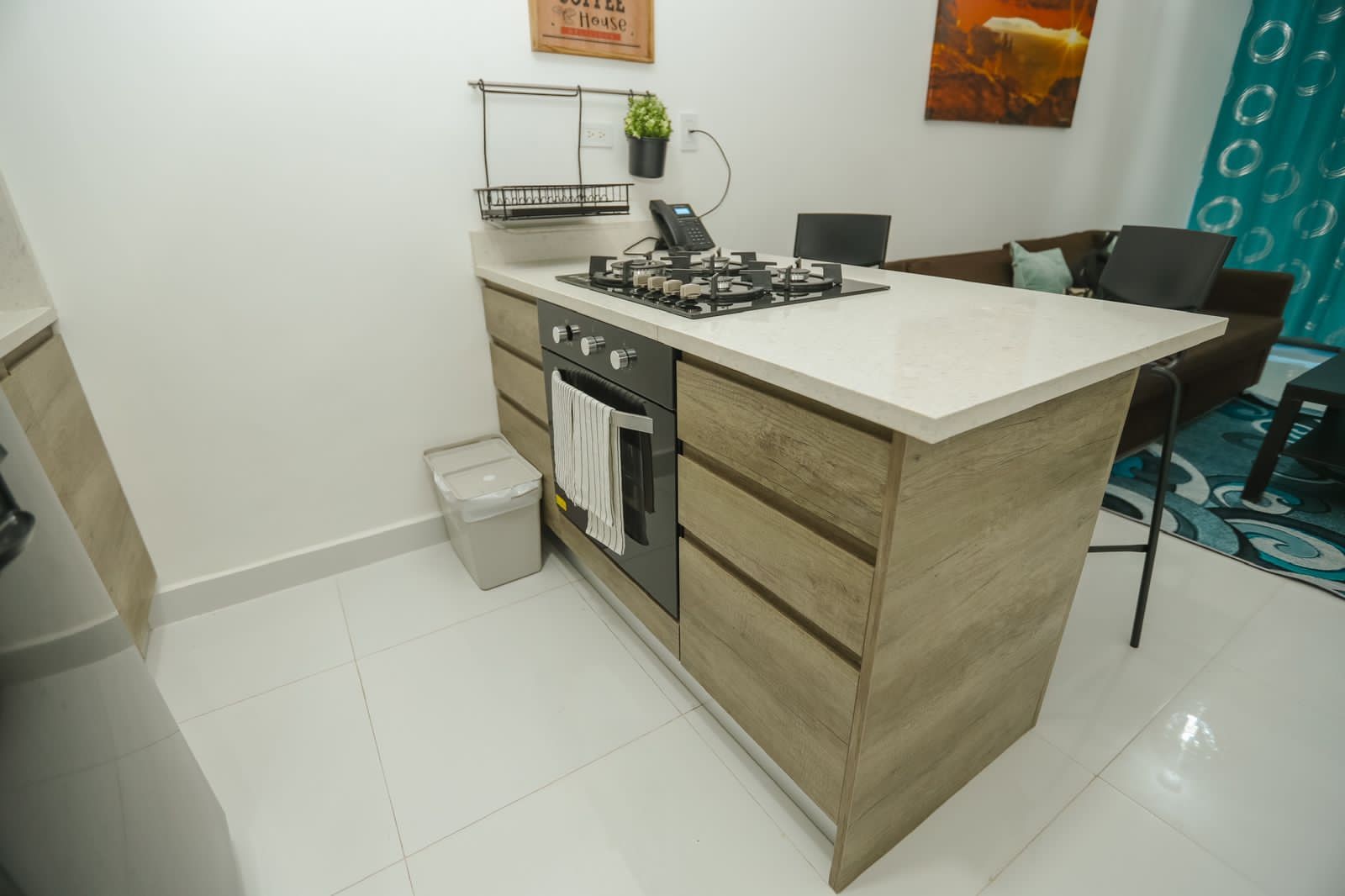 apartamentos - Se alquila apartamento amueblado en Urbanización Real 1