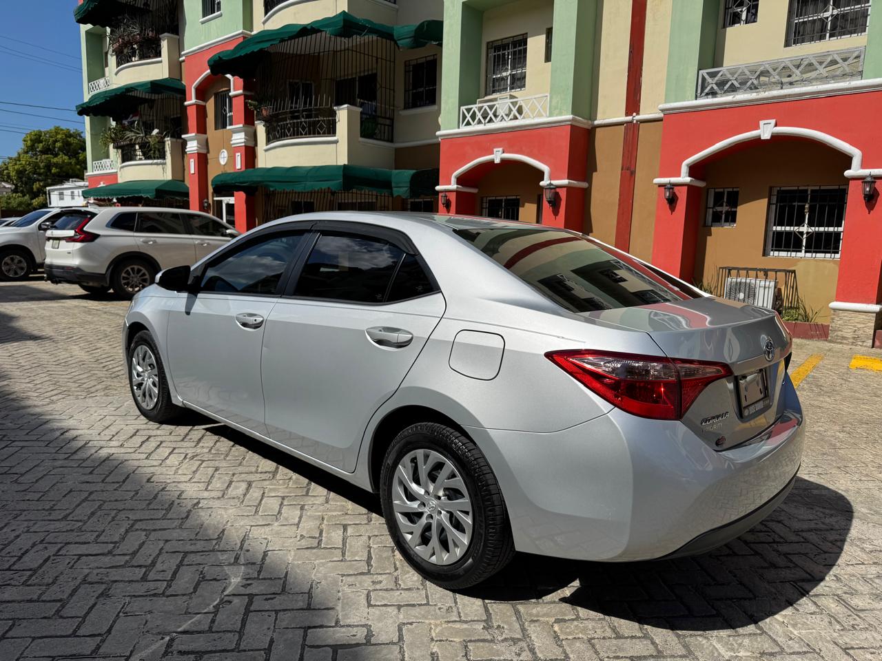 carros - Toyota Corolla LE año 2019 3