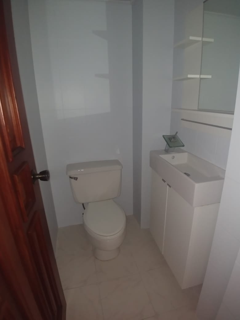 apartamentos -  Bella Vista Apartamento muy Amplio y Remodelado 5