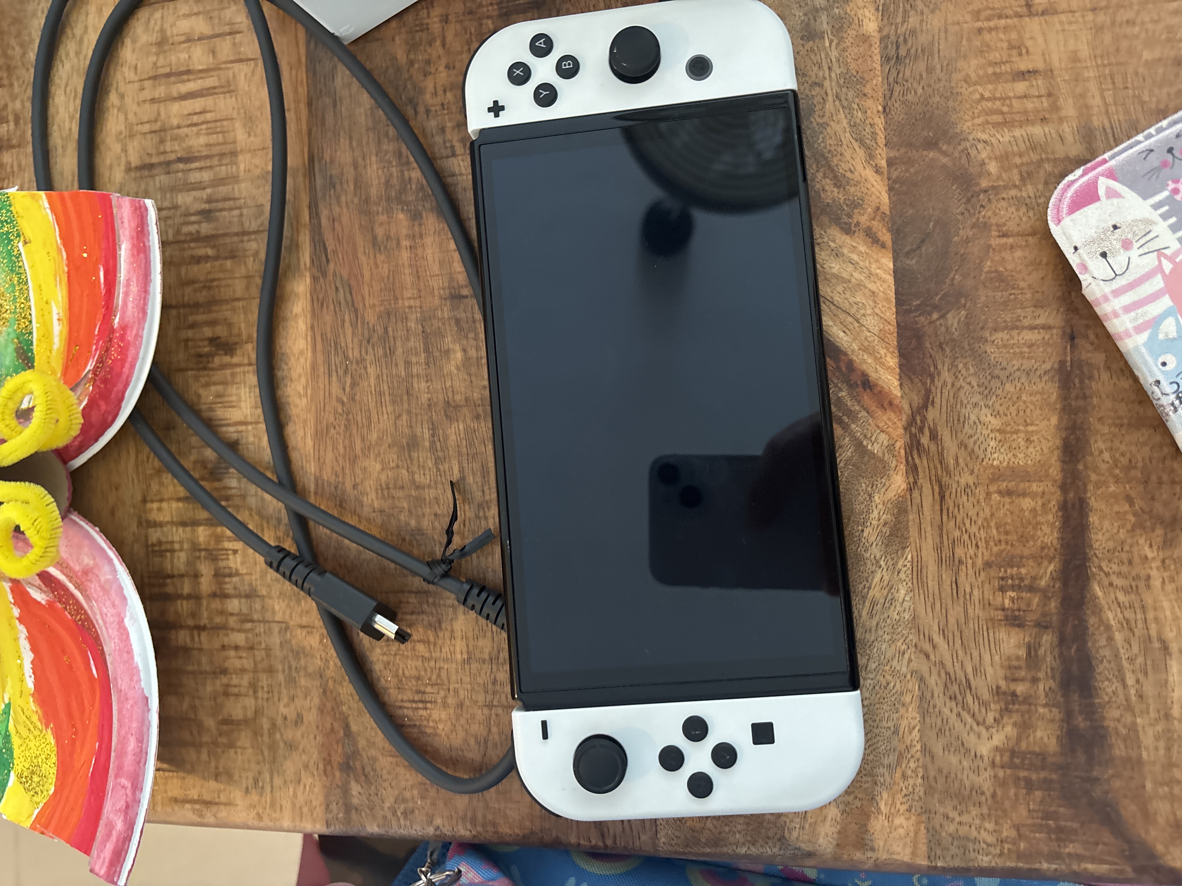 consolas y videojuegos - Vendo Nintendo Switch OLED