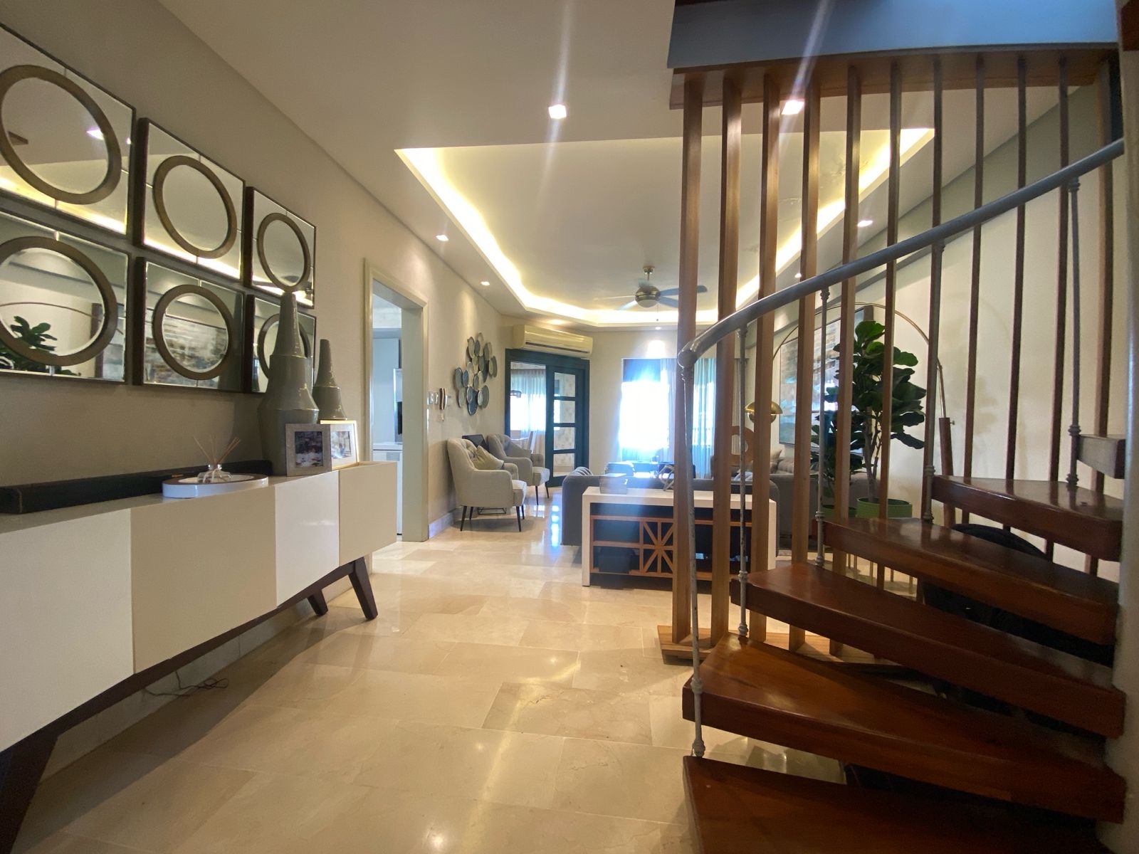apartamentos - Vendo Ph jardines del sur tres hab 2.5 baños dos p 6
