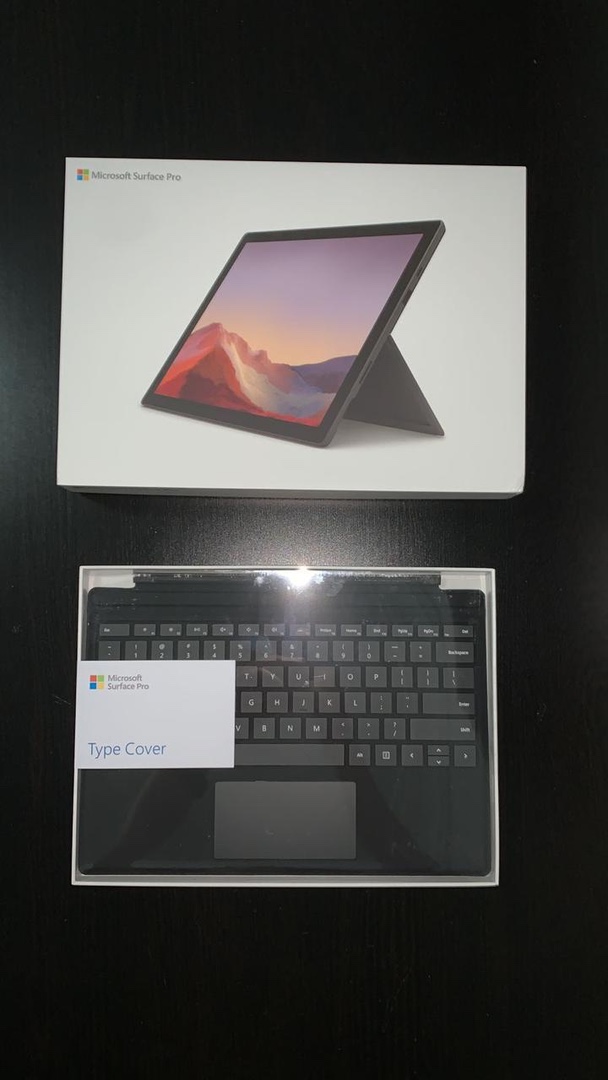 computadoras y laptops - Surface Pro 7 + Monitor + Teclados + Hub + Cover 1