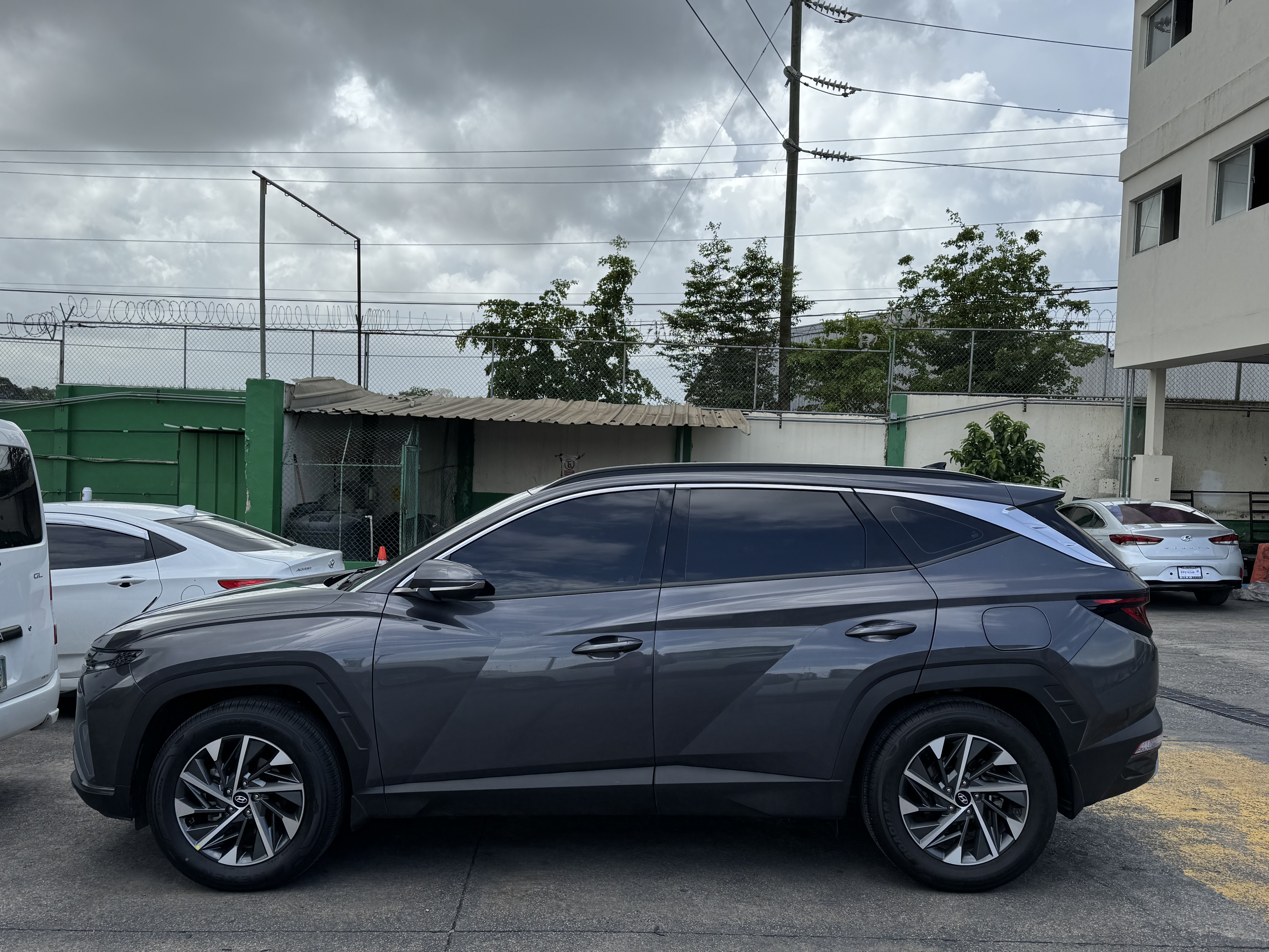 jeepetas y camionetas - Hyundai Tucson Jeep Full 2WD 2022 - magna only 1
