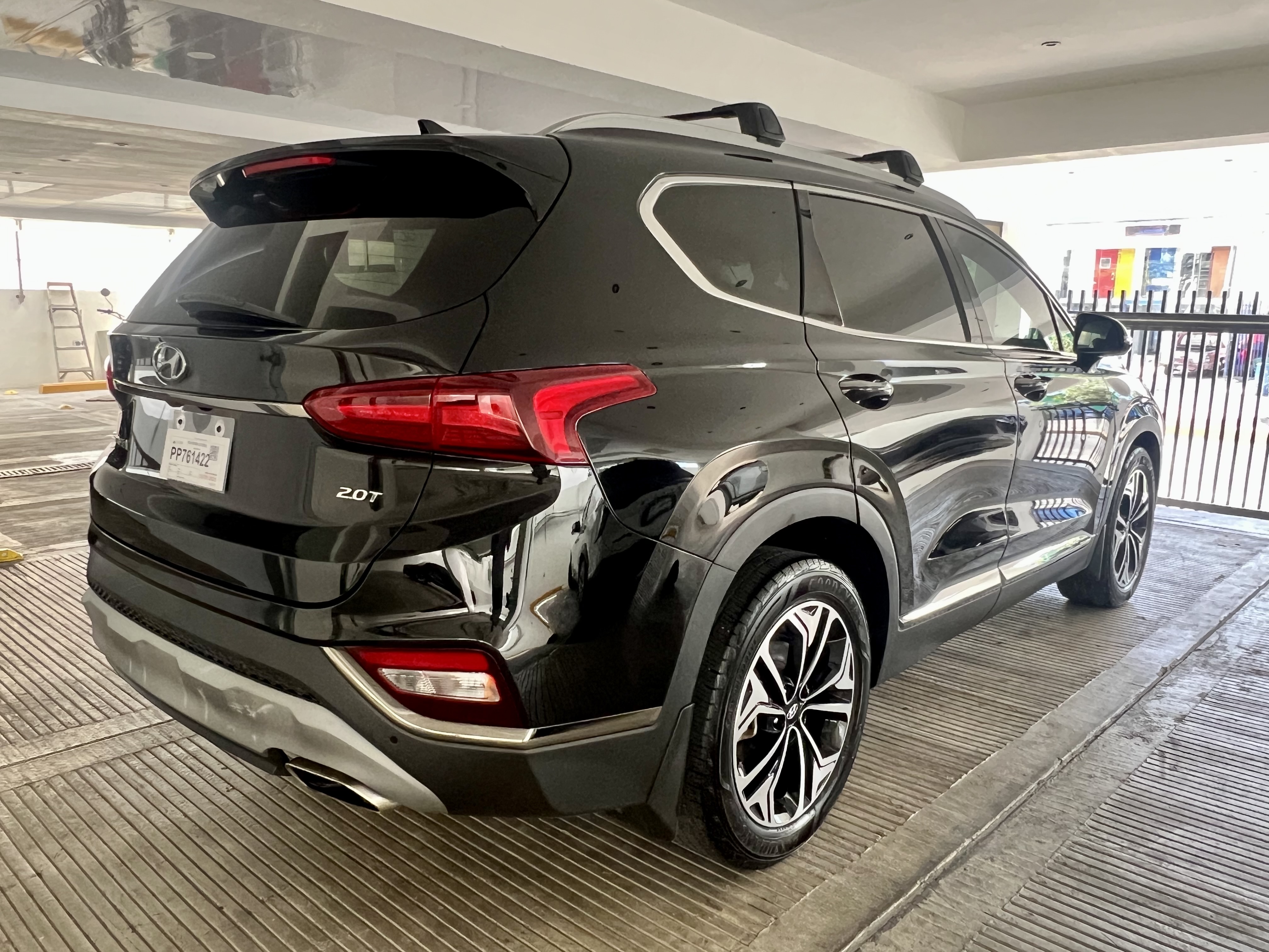 jeepetas y camionetas - 2019 Hyundai Santa Fe Ultimate- Recien Importada!  3