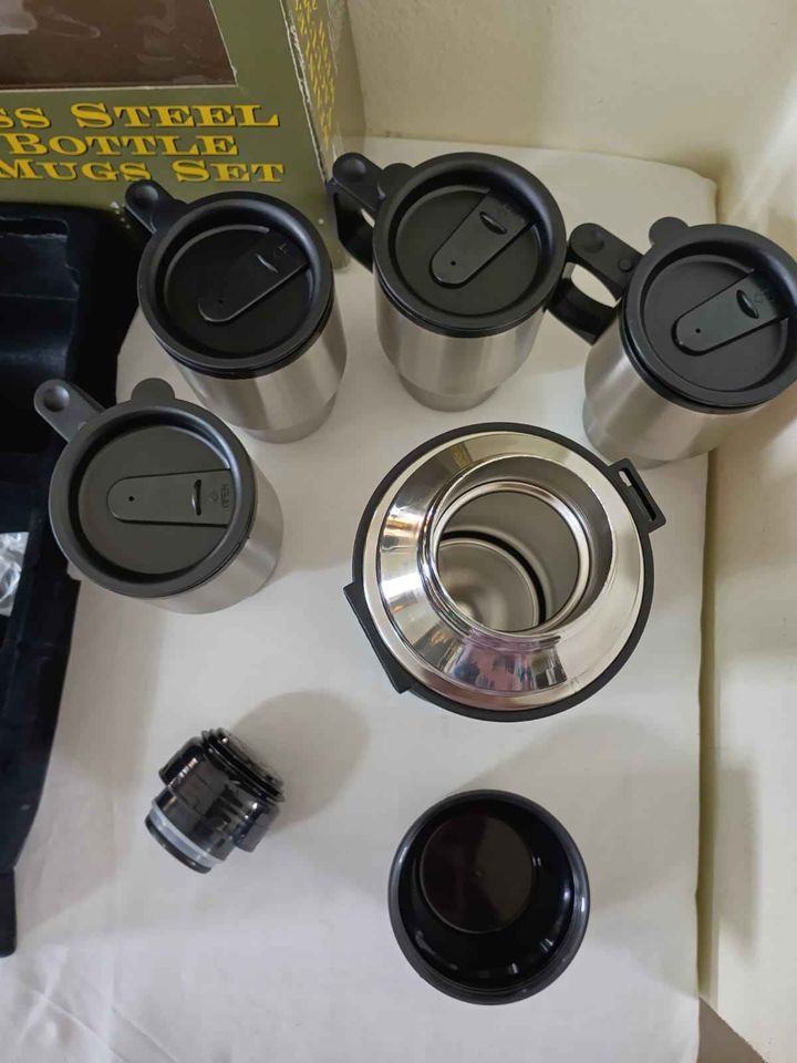 herramientas, jardines y exterior - SET de termo y 4 tazas en acero inoxidable. 1