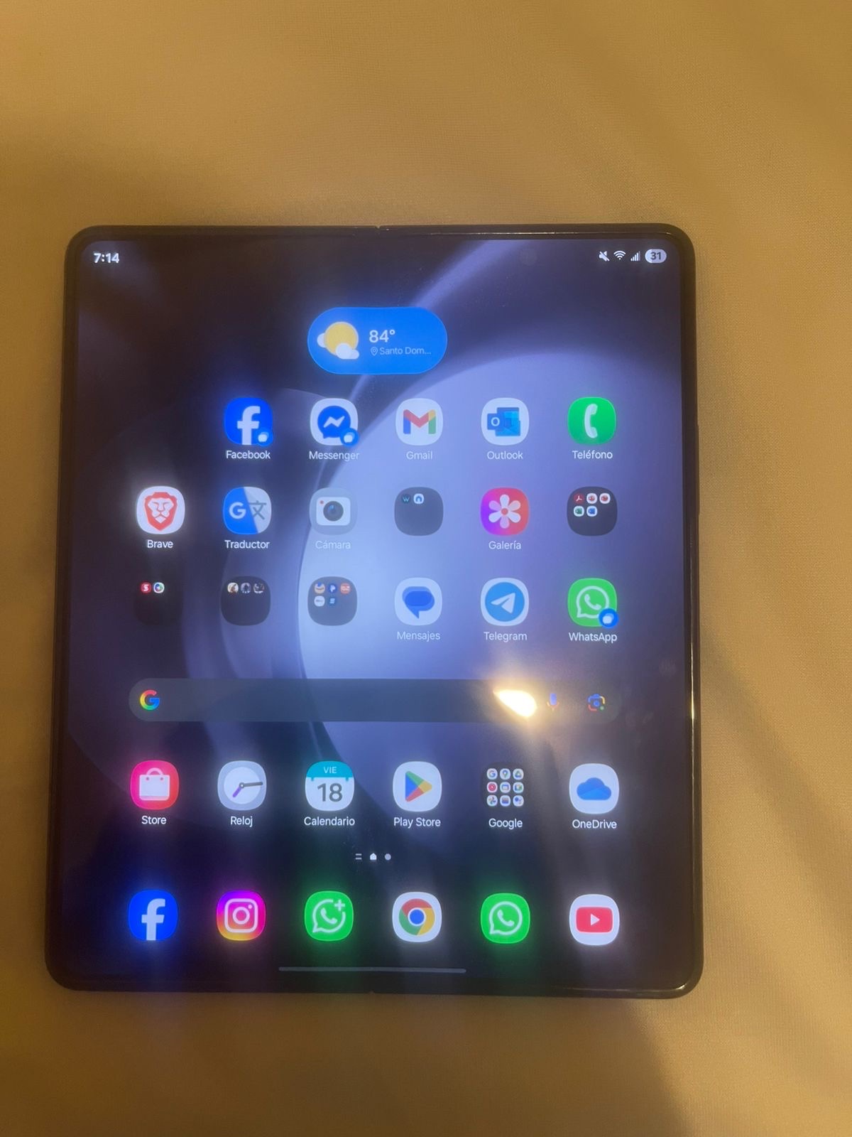 celulares y tabletas - Vendo Samsung Galaxy Fold 5, 256gb desbloqueado con cable usb. Un detalle. 0