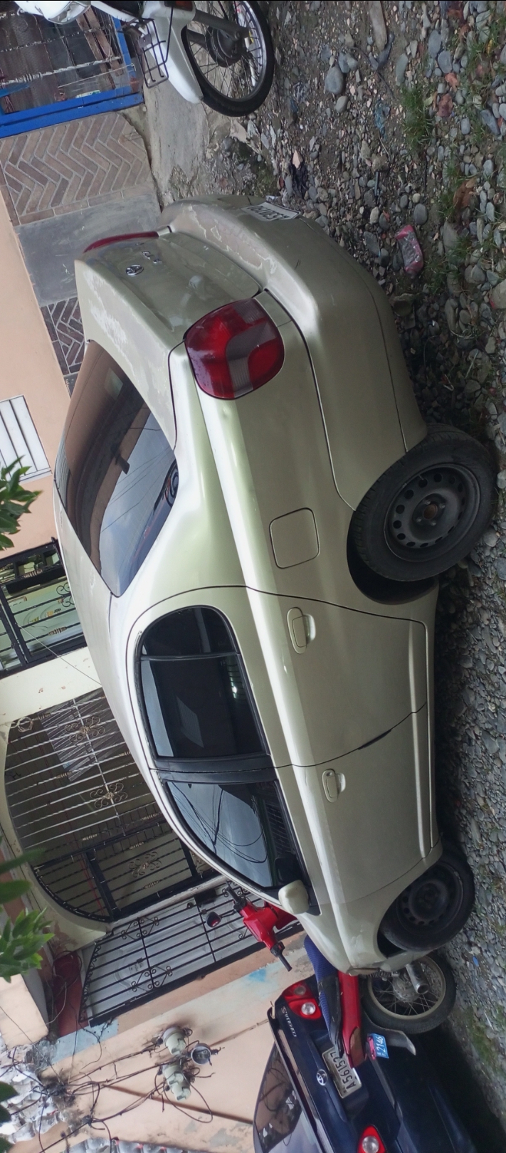 carros - Toyota Yaris 2002 1