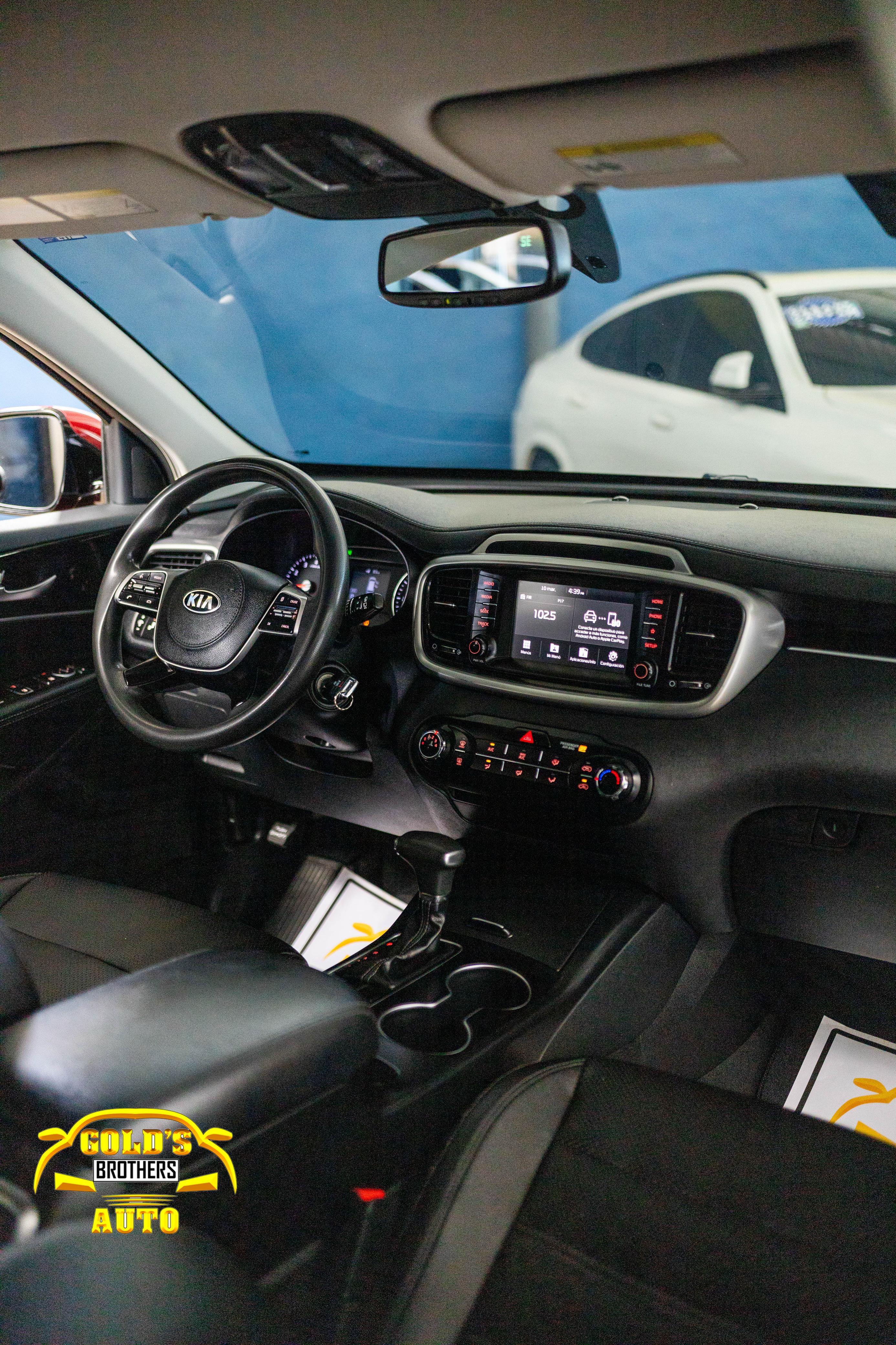jeepetas y camionetas - Kia Sorento LX 2019 Clean Carfax 8