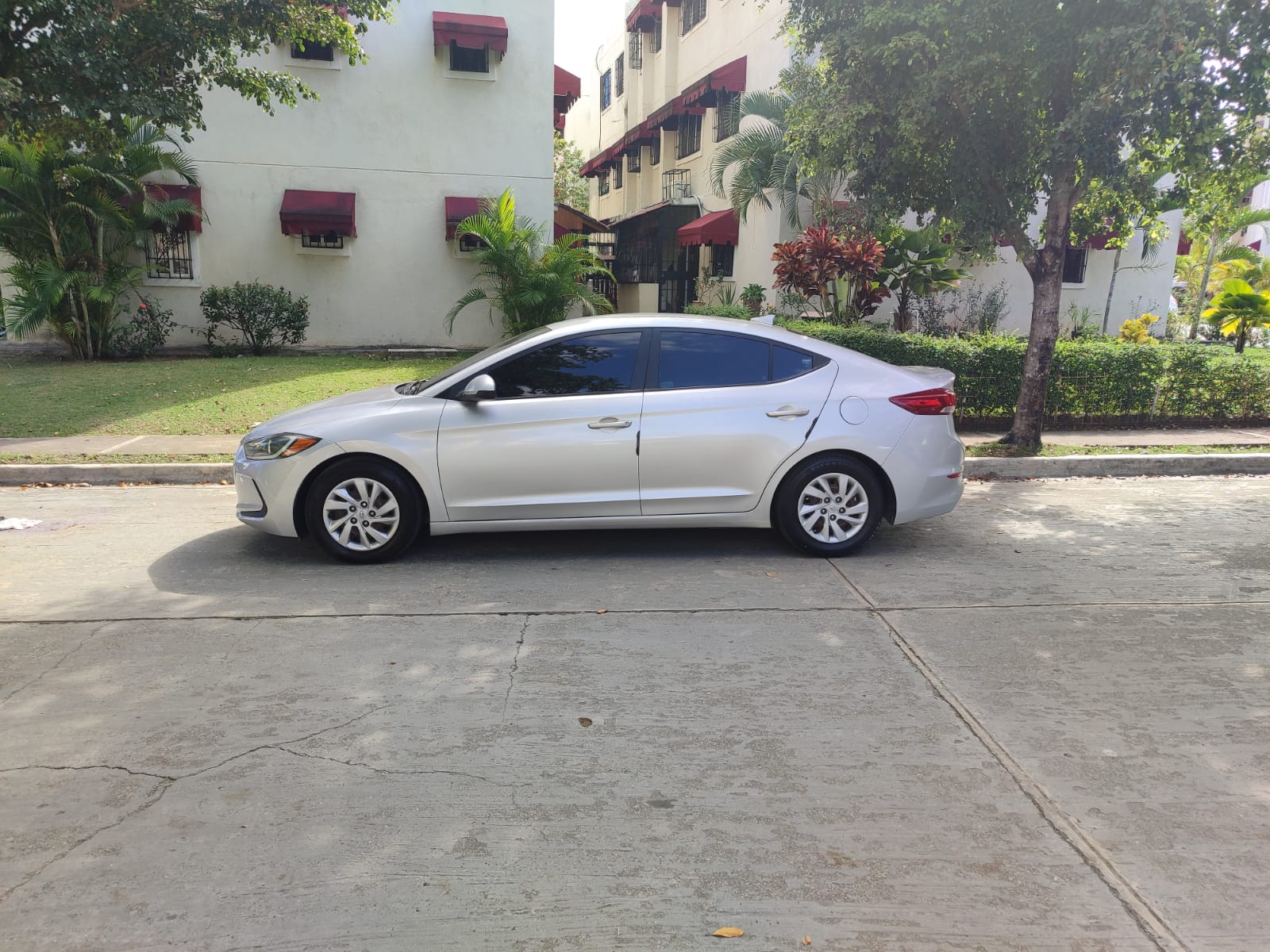 carros - HYUNDAI ELANTRA 2017 GRIS 4