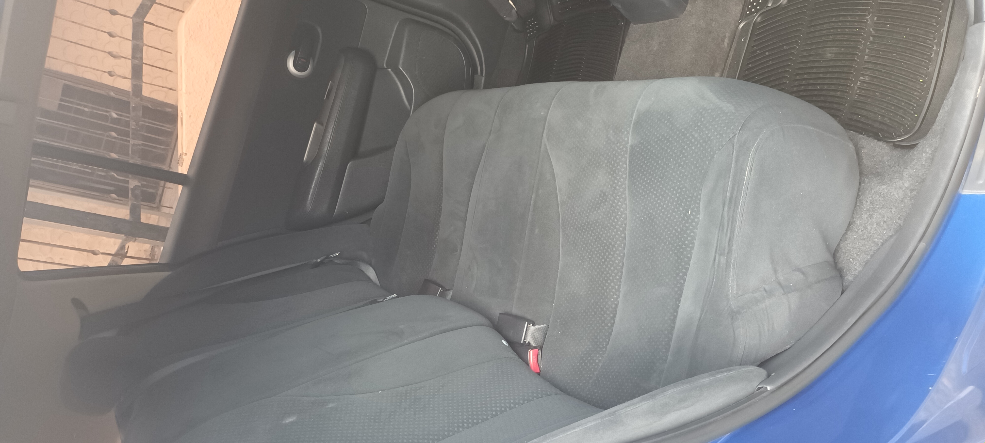 carros - Nissan Versa Americano 2010 1