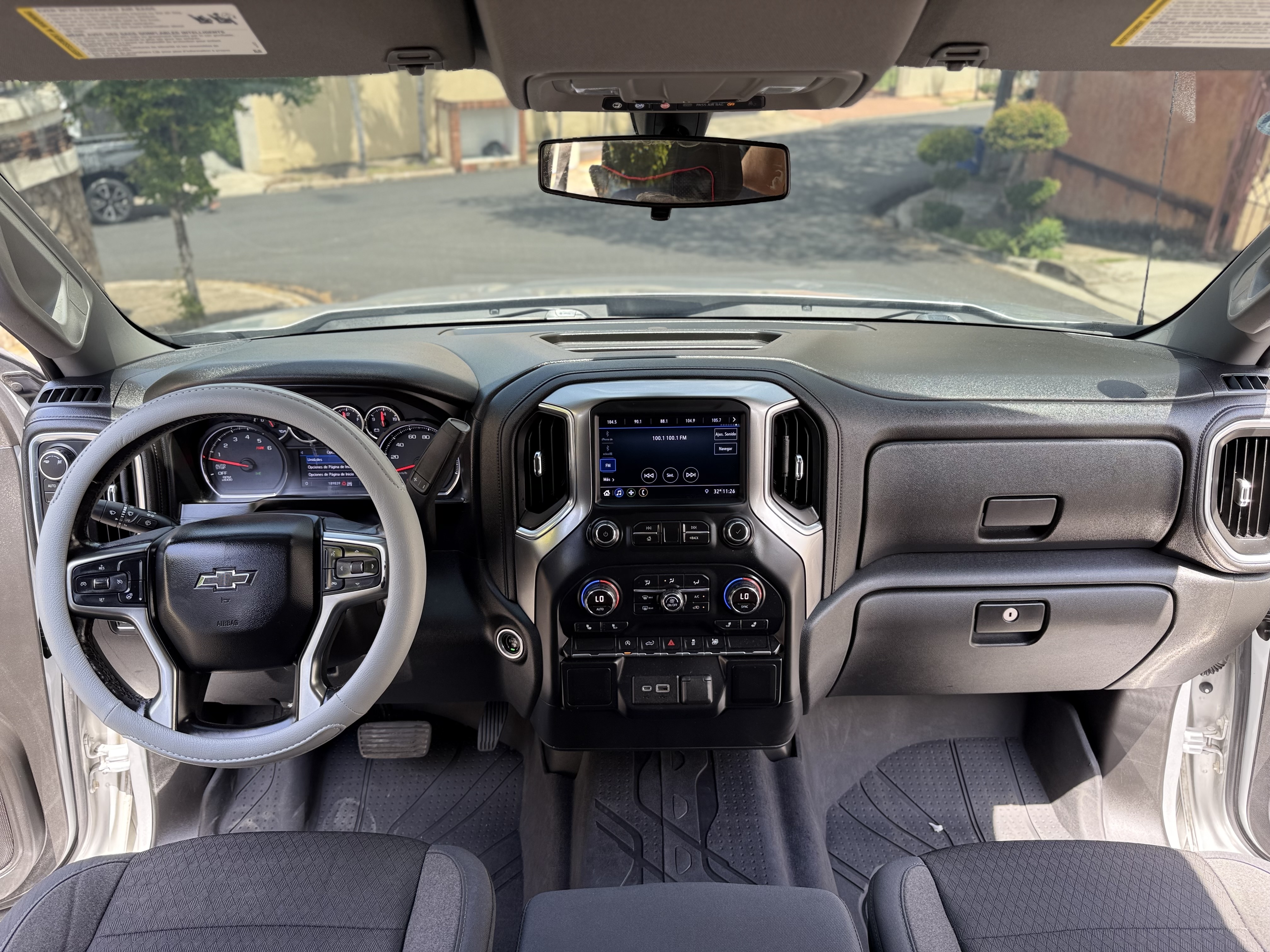 jeepetas y camionetas - Chevrolet Silverado RST Gasolina 2019 4x4  7