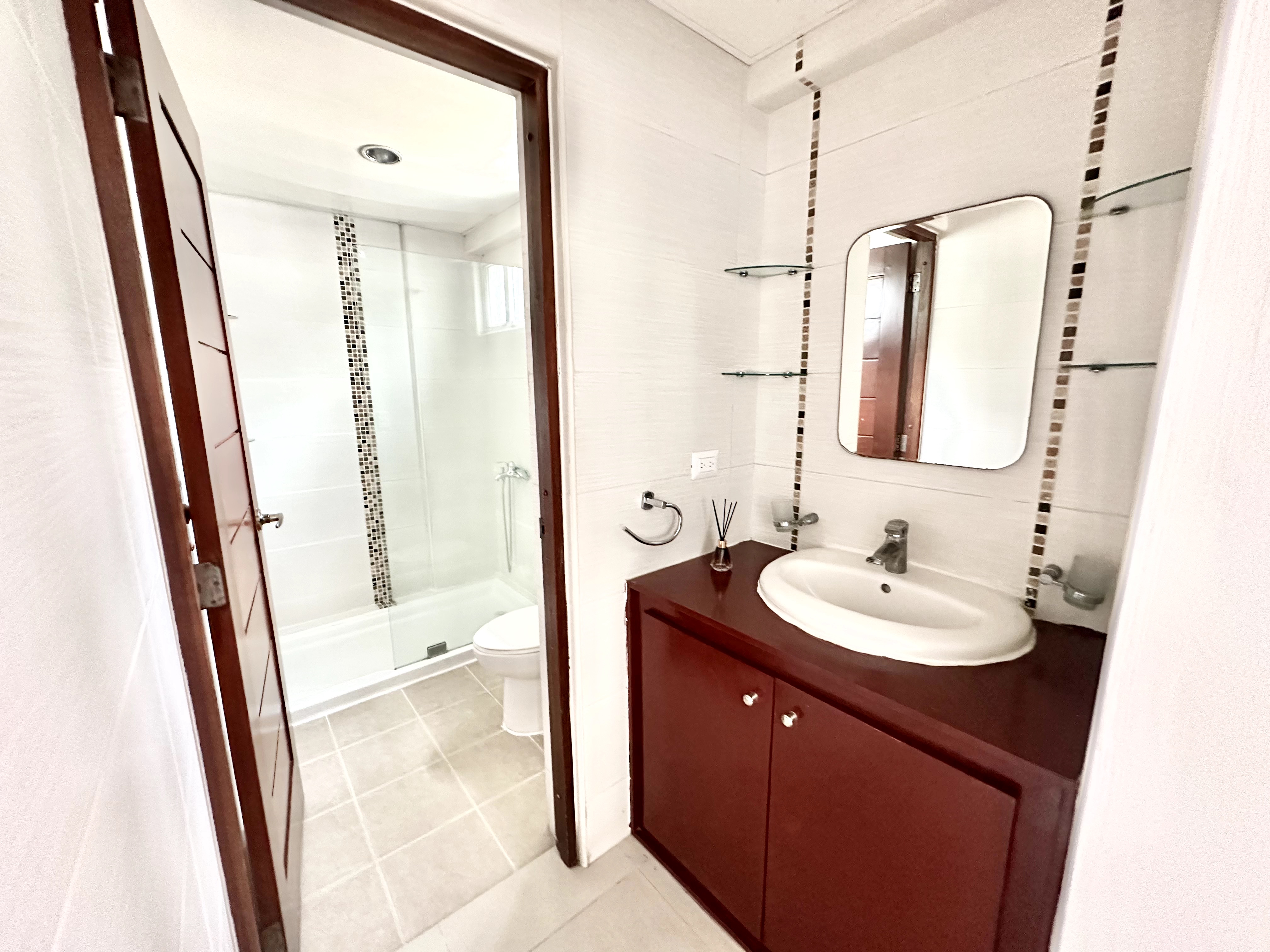 apartamentos - APARTAMENTO EN GAZCUE SANTO DOMINGO DE GUZMÁN 8