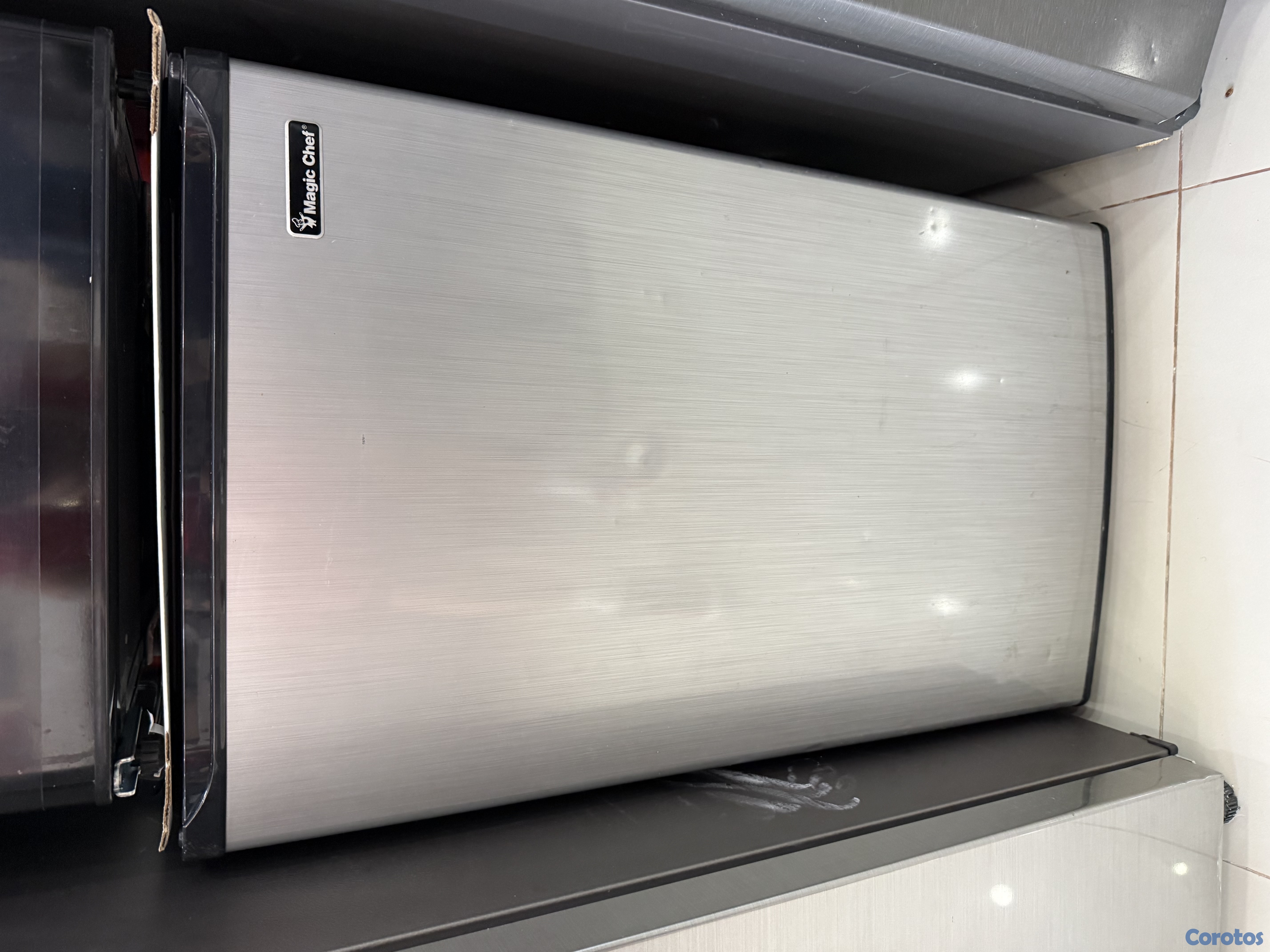 cocina - Neverita Ejecutiva Magic Chef 1