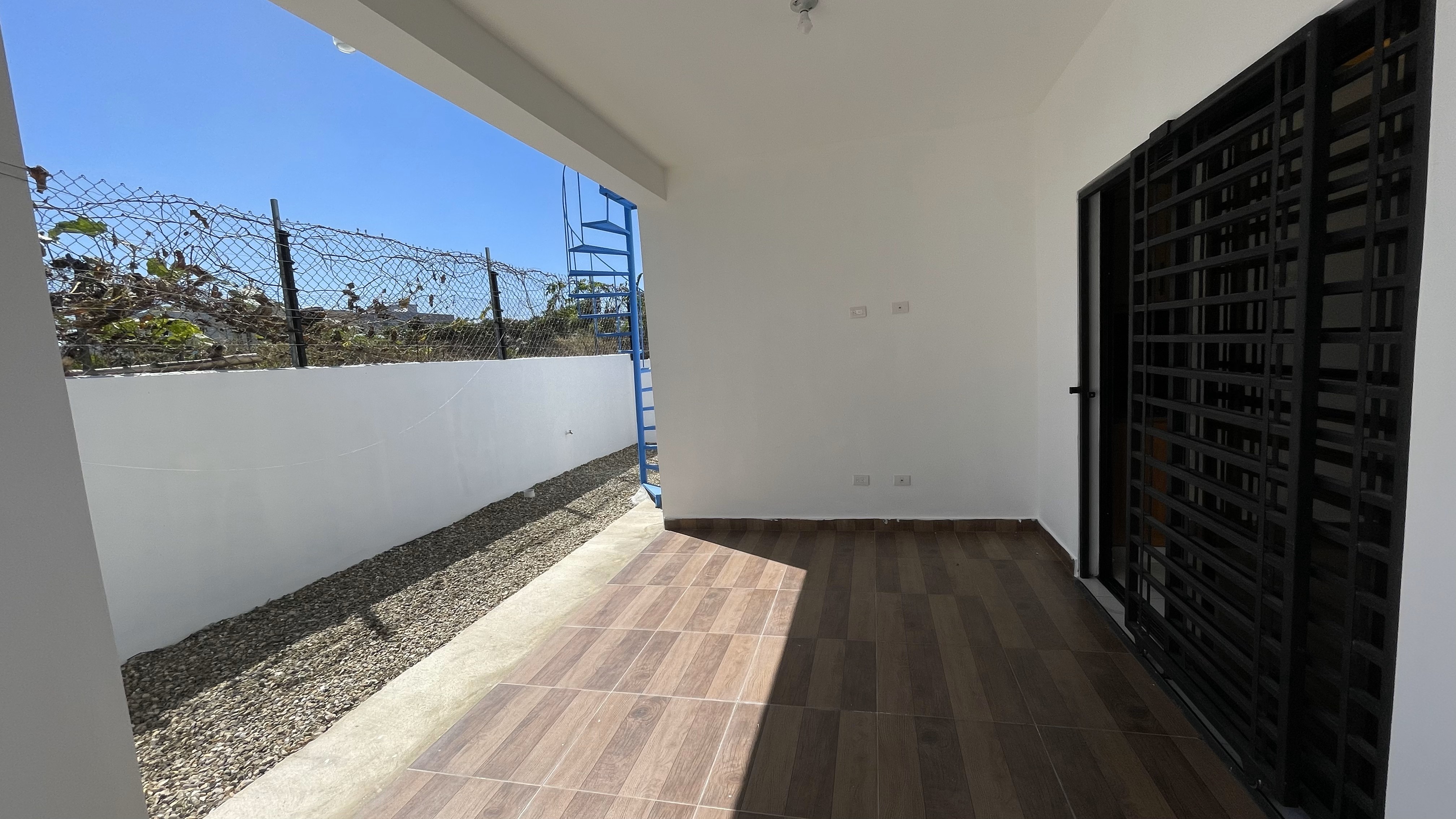 casas - MODERNA CASA EN VENTA EN SANTIAGO. 1