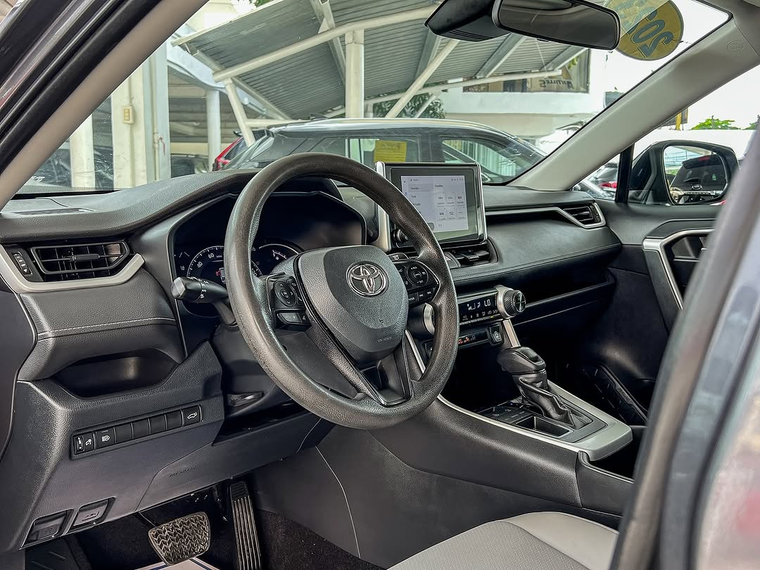 jeepetas y camionetas - TOYOTA RAV4 XLE - Año 2023 - ✅💯❗◀️❗️Color gris original de fábrica 👍🚗🧾👌 1
