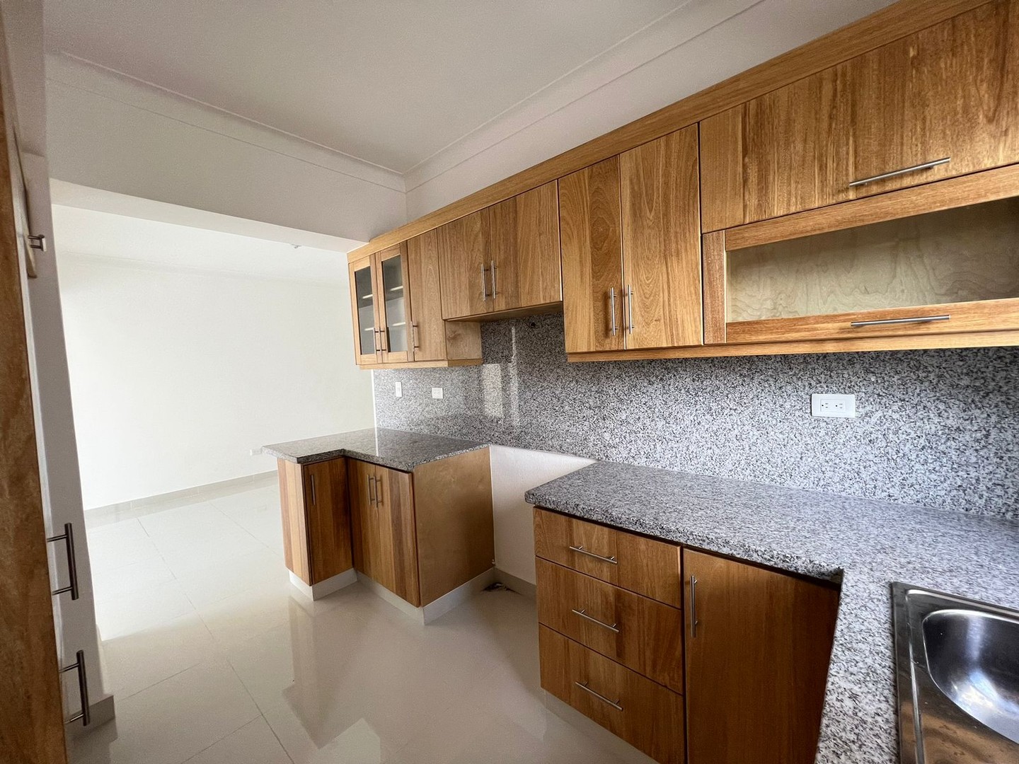 apartamentos - Vendo apartamento en los prados 

 6