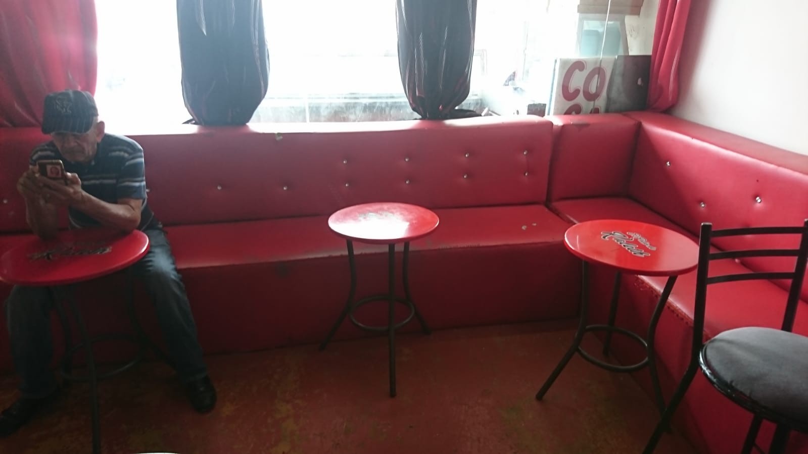 muebles y colchones - muebles rojos