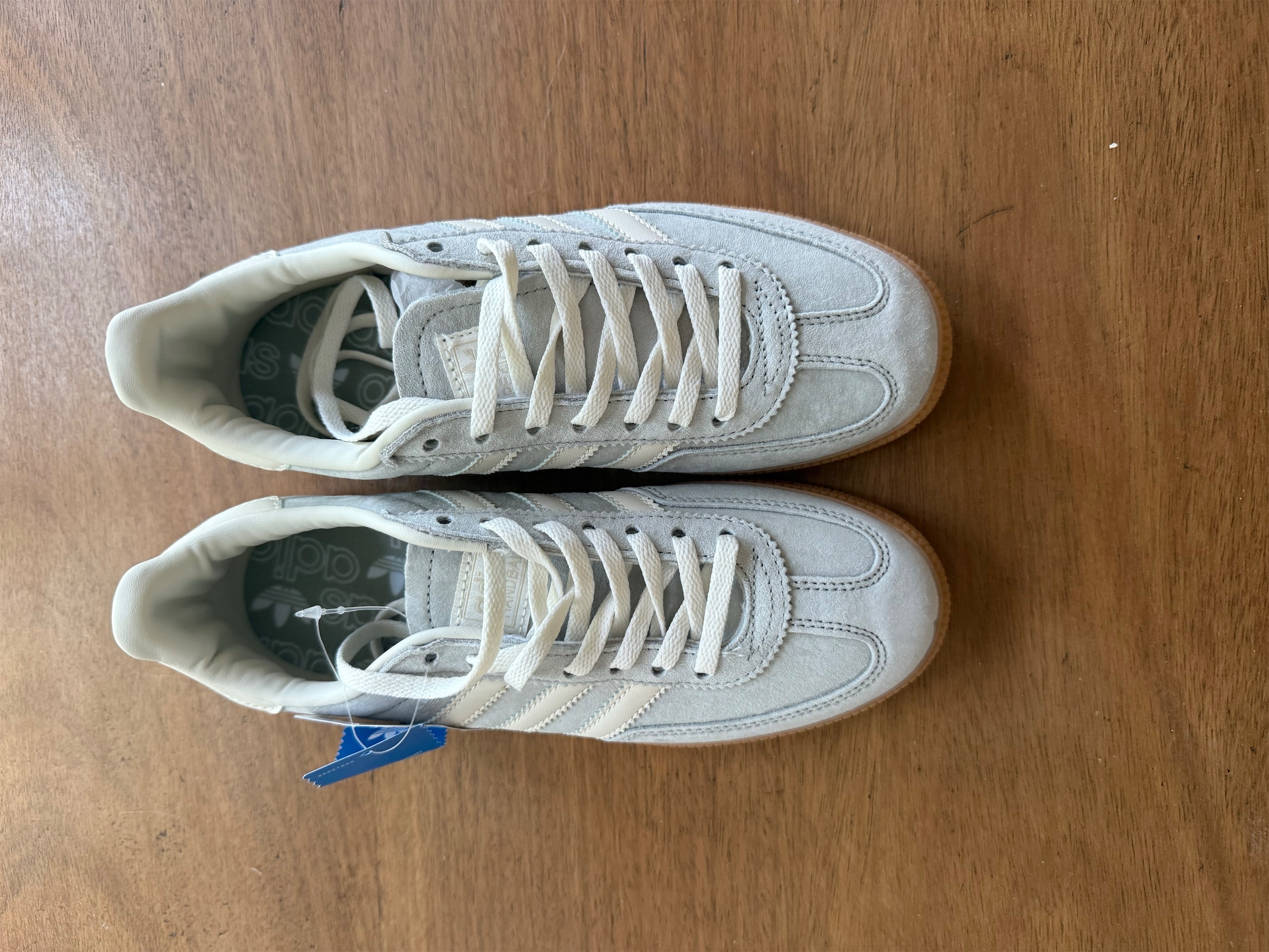 zapatos para mujer - Vendo tenis Adidas Zpezial
Size 6 3