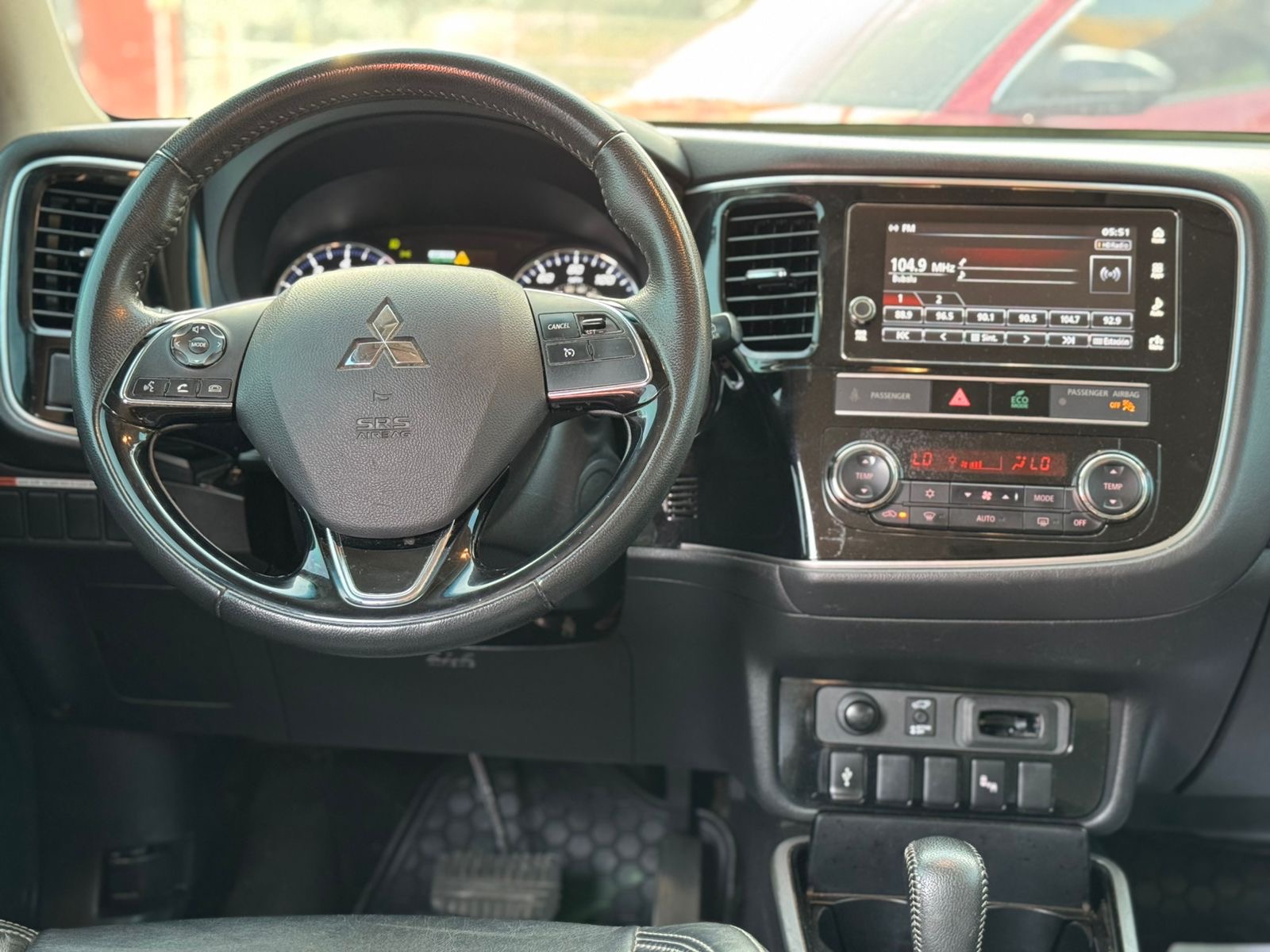 jeepetas y camionetas - Mitsubishi Outlander SEL 2019 8