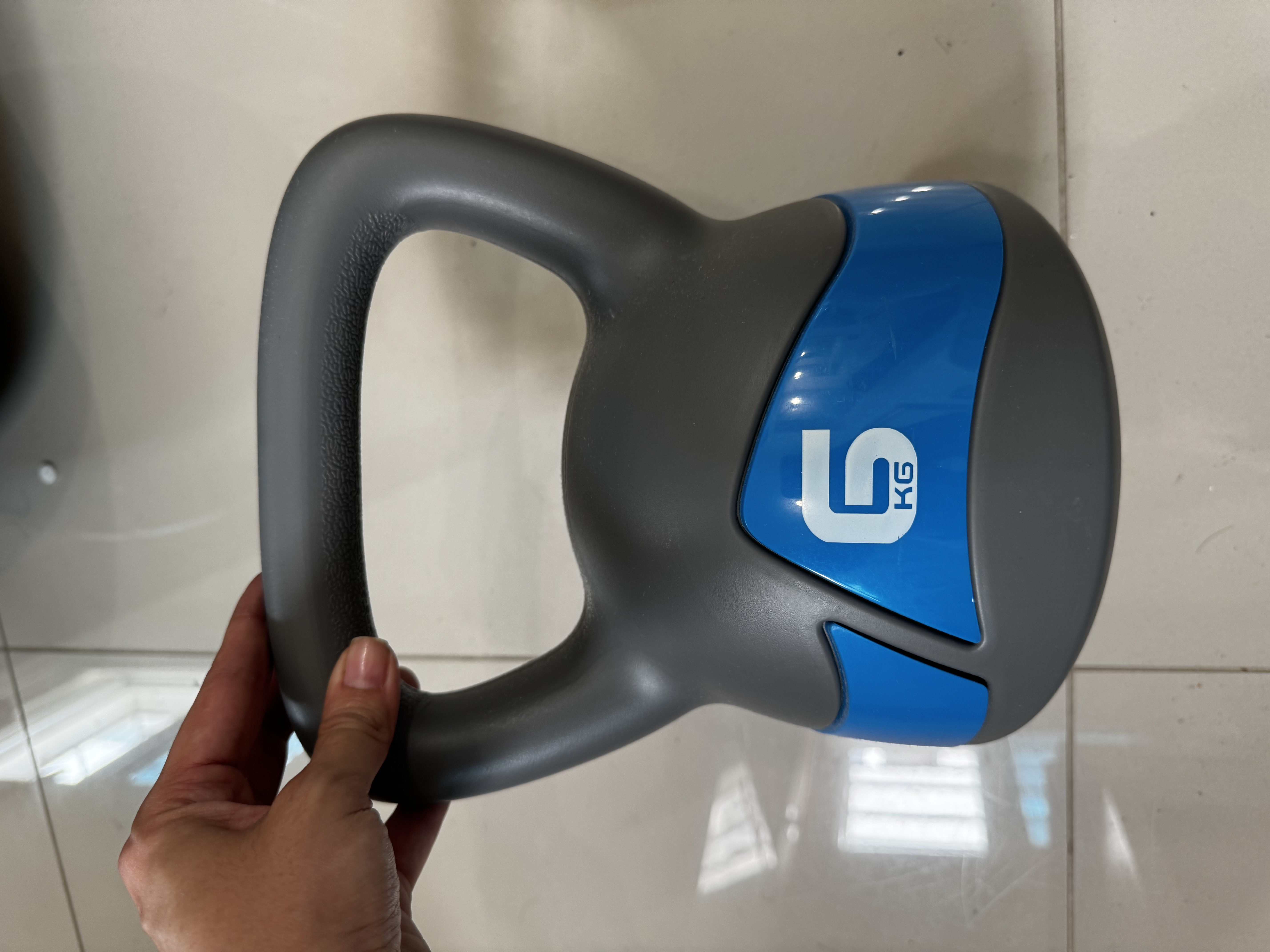 deportes - Pesa tipo Kettlebell de 6 KG 