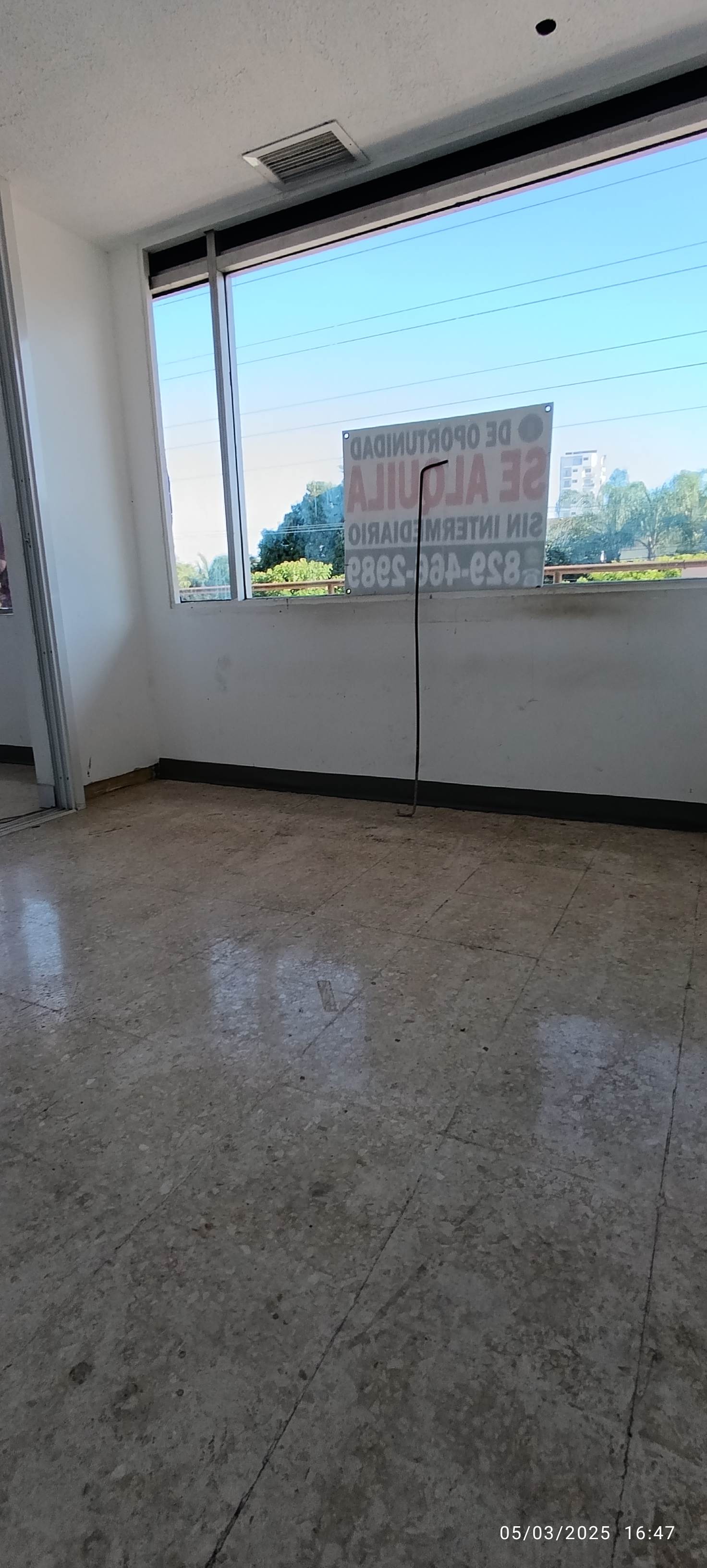 apartamentos - Plaza comercial excelente para Oficina o negocio, varios parqueos, 130 mts . 2
