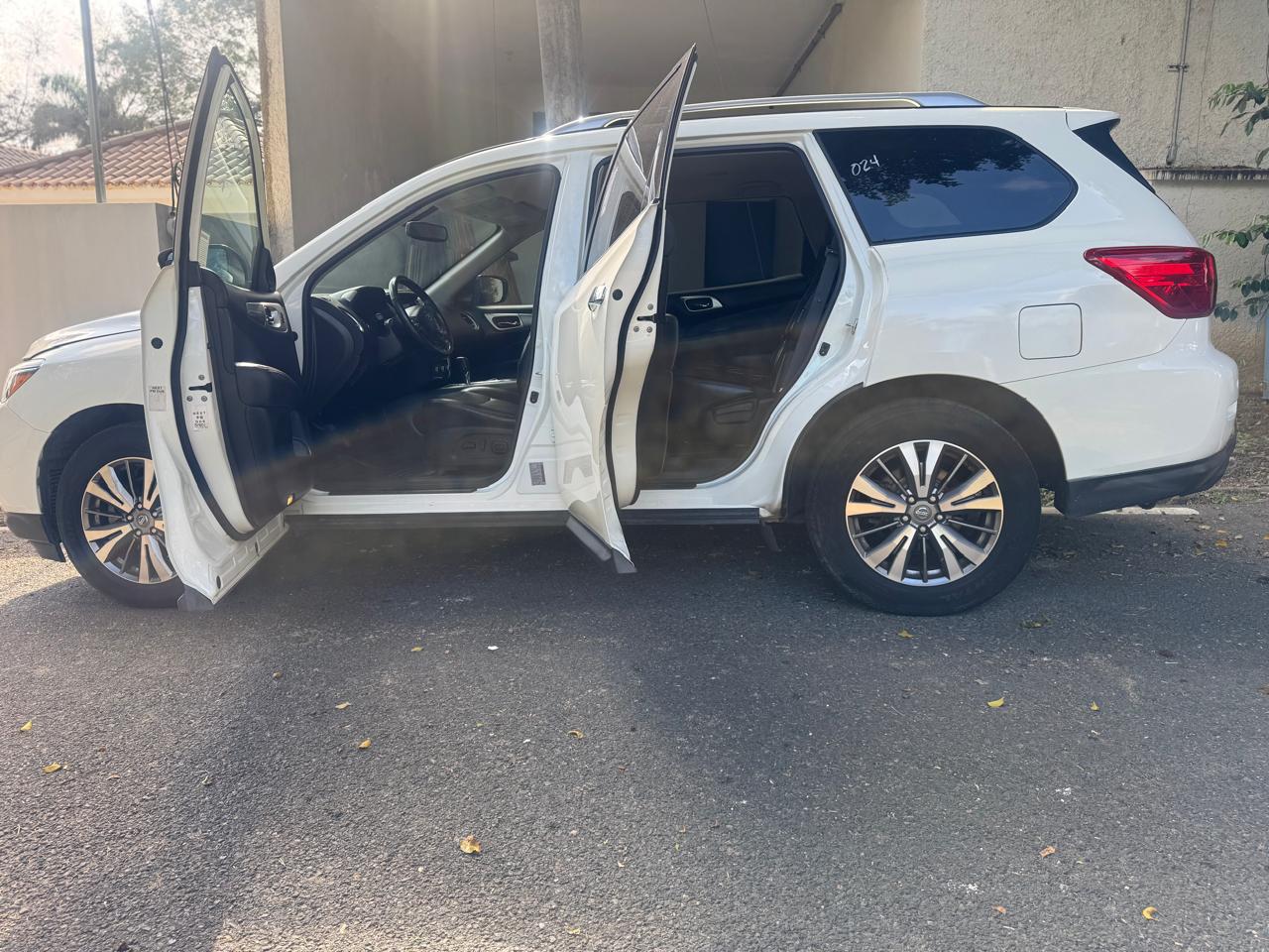 jeepetas y camionetas - NISSAN PATHFINDER EN PERFECTAS CONDICIONES 8