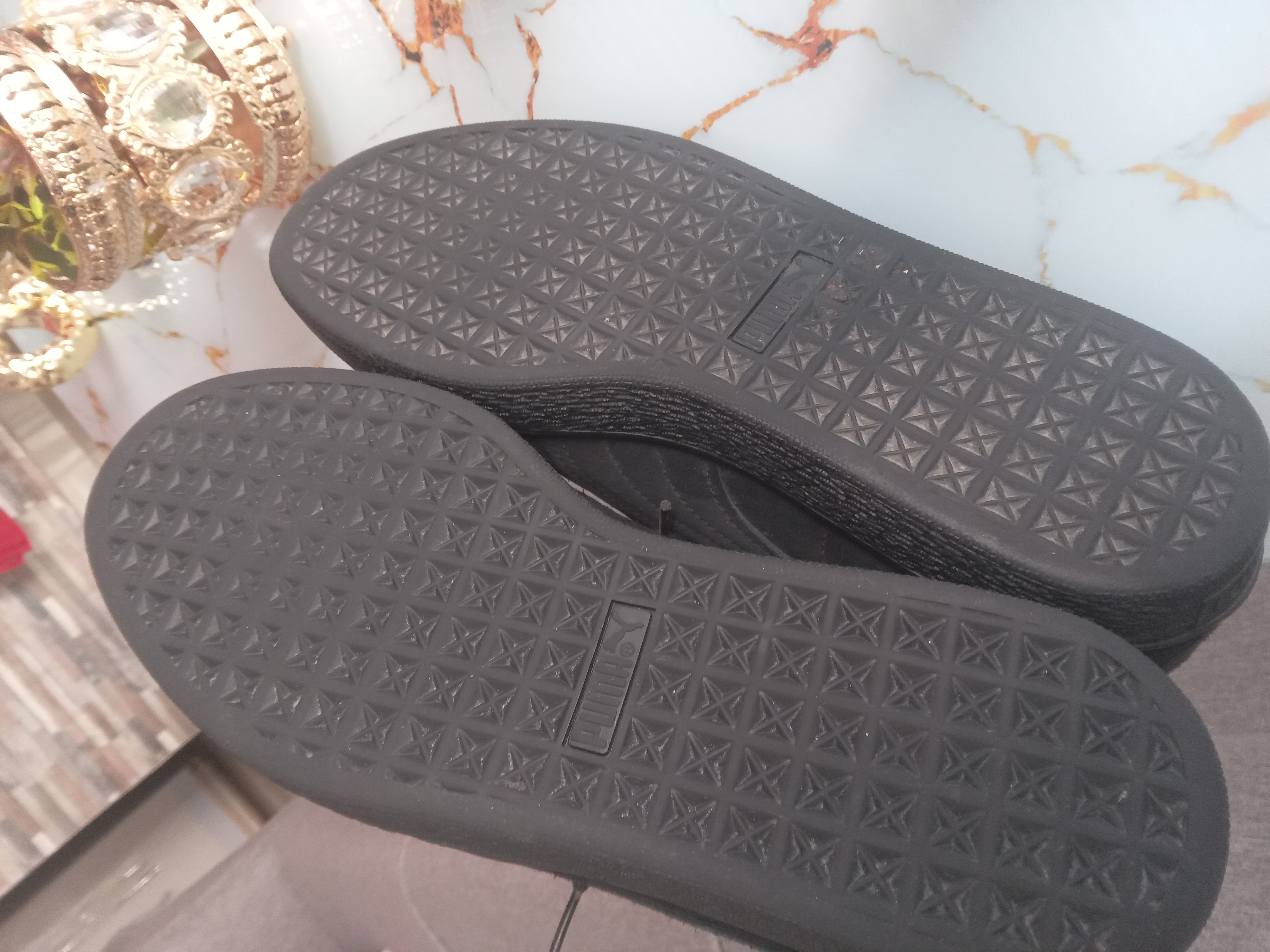 zapatos para hombre - Hermosa zapatilla en gamusa negra size 10.5 4