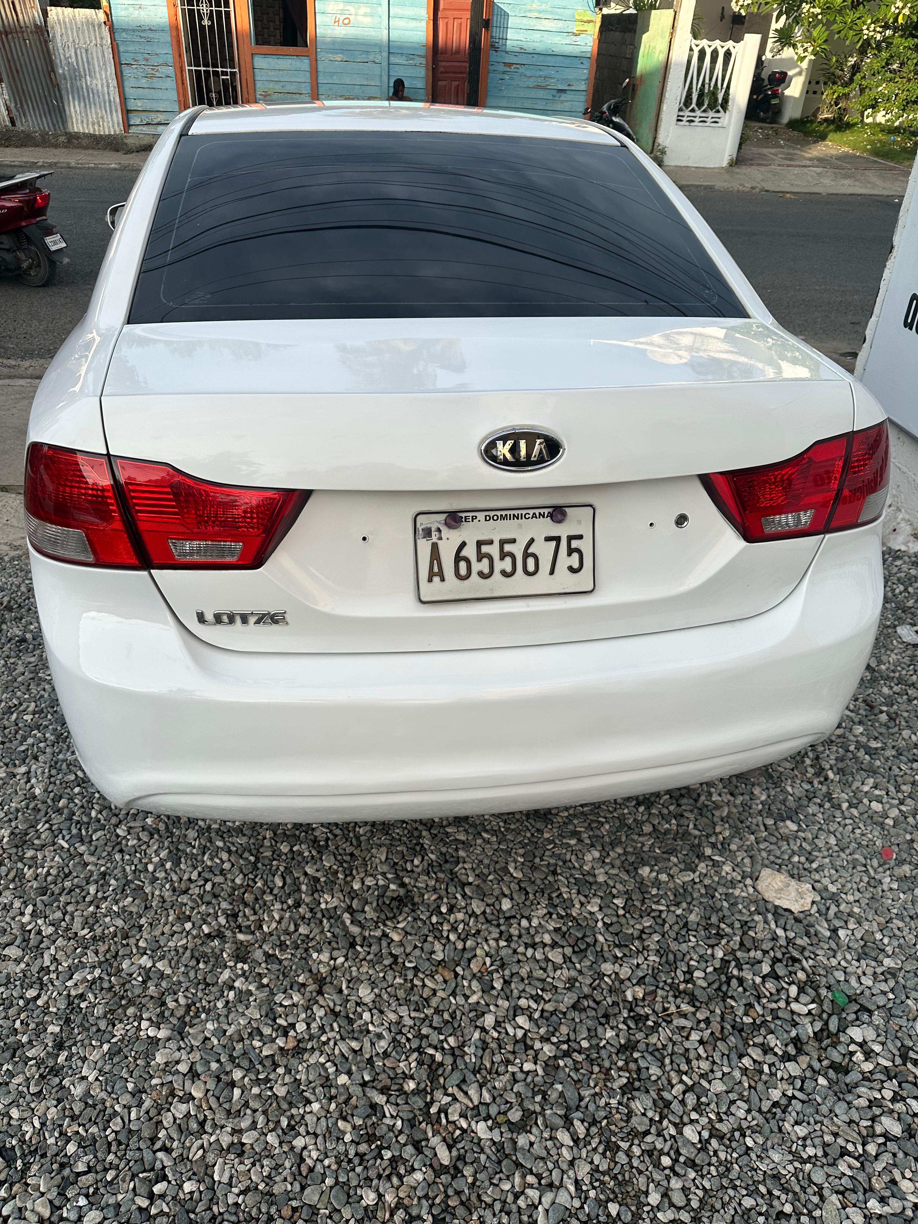 carros - Kia lotze 2009  4