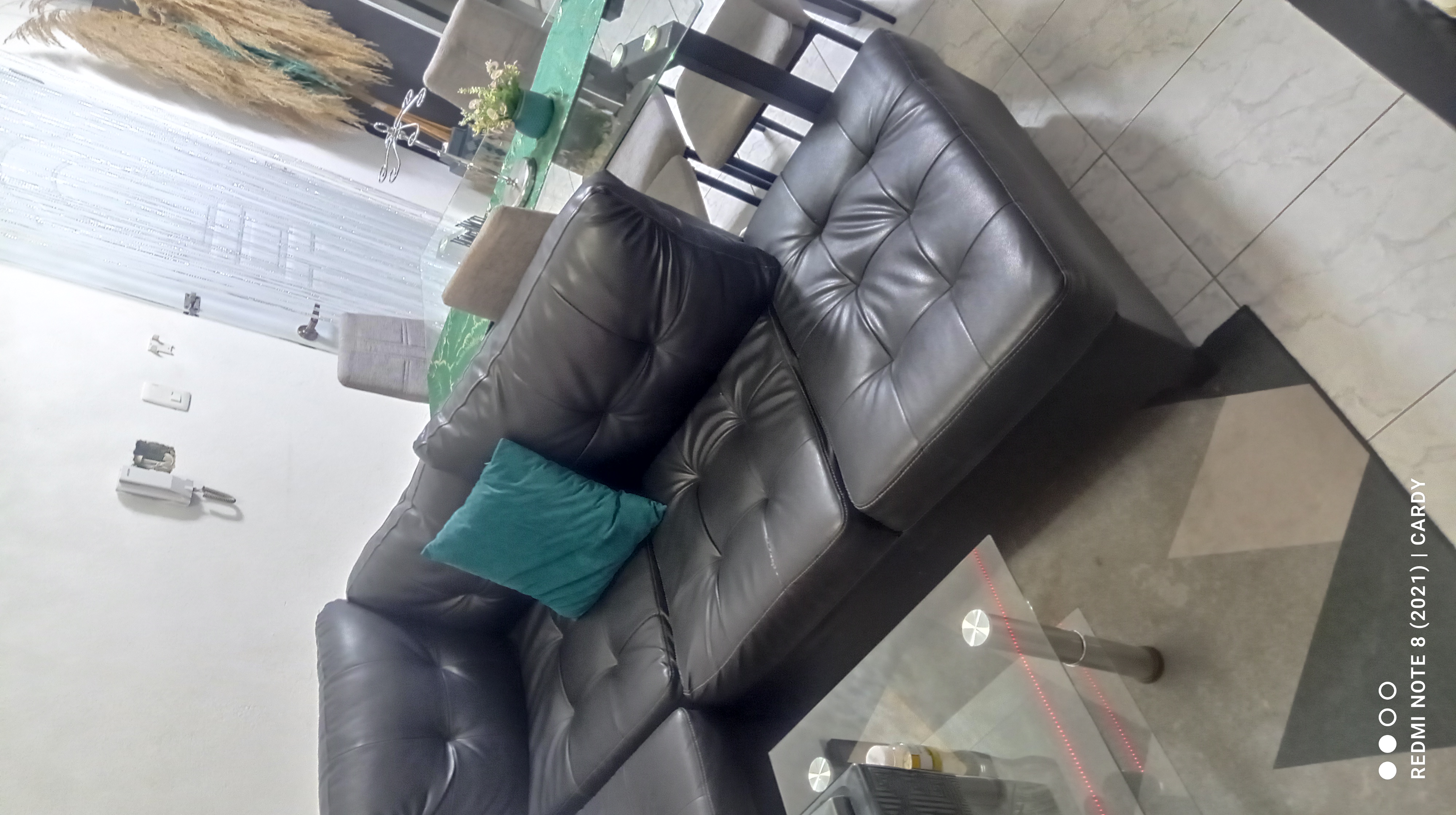 muebles y colchones - sofa Alta Gama typo L y una mesa de 4 sillas 