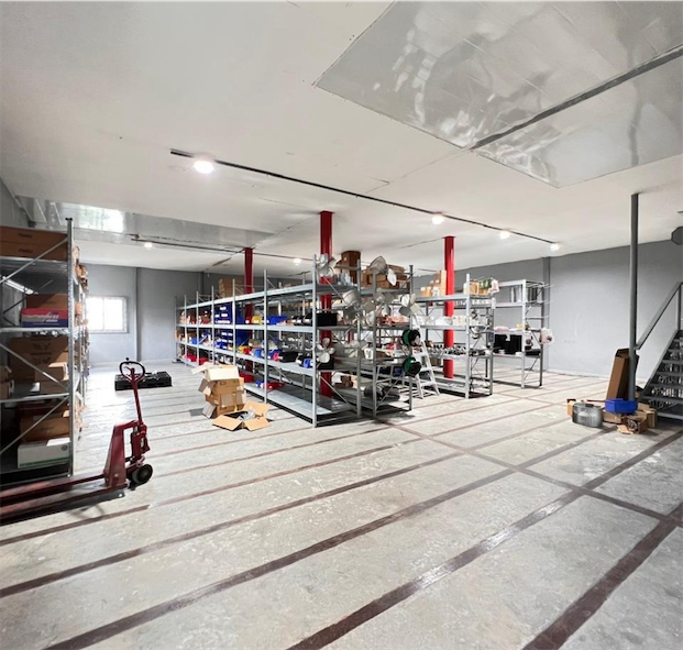 oficinas y locales comerciales - Local comercial en arroyo hondo  2