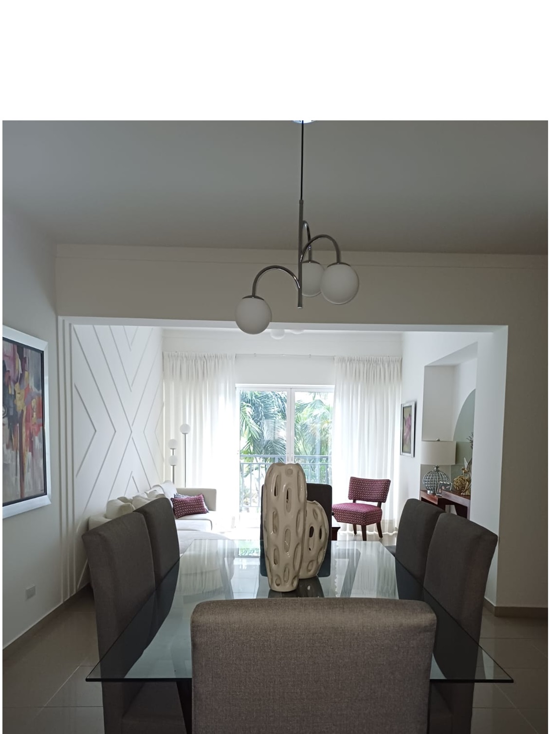 apartamentos - APTO de 2 HABS. , con BALCON en el Ensanche PIANTINI,  3er. NIVEL, 164 Mts.2 0