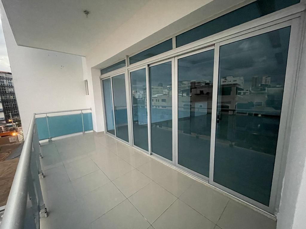 apartamentos - Renacimiento Alquiler Amplio apartamento en una zona muy tranquila y segura. 0