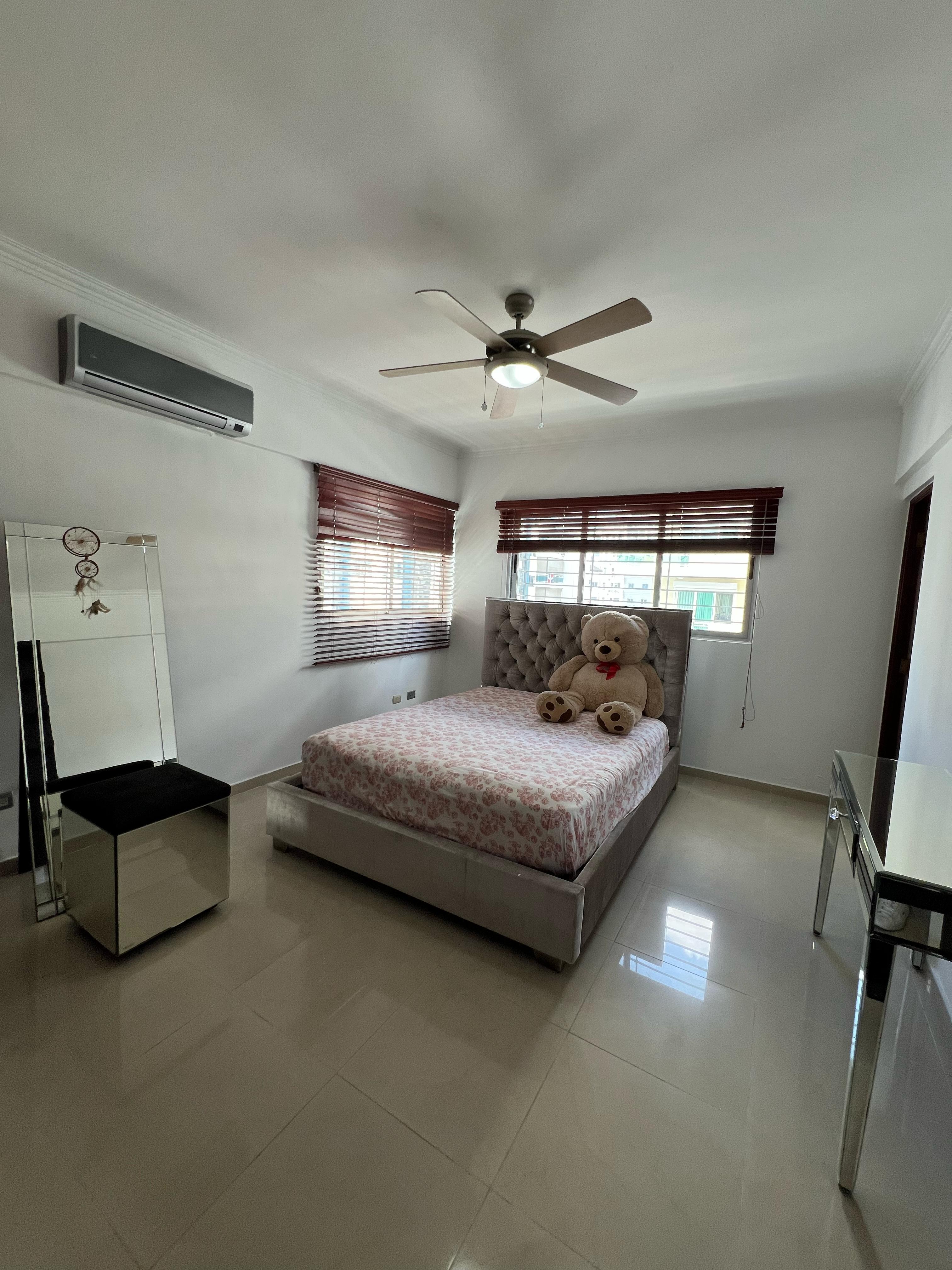 apartamentos - VENDO APARTAMENTO DE 186 MTS EN EVARISTO